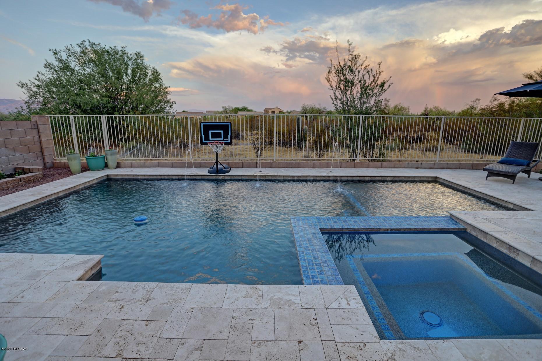 Continental Reserve Blk. 15 (1-66) - Residential