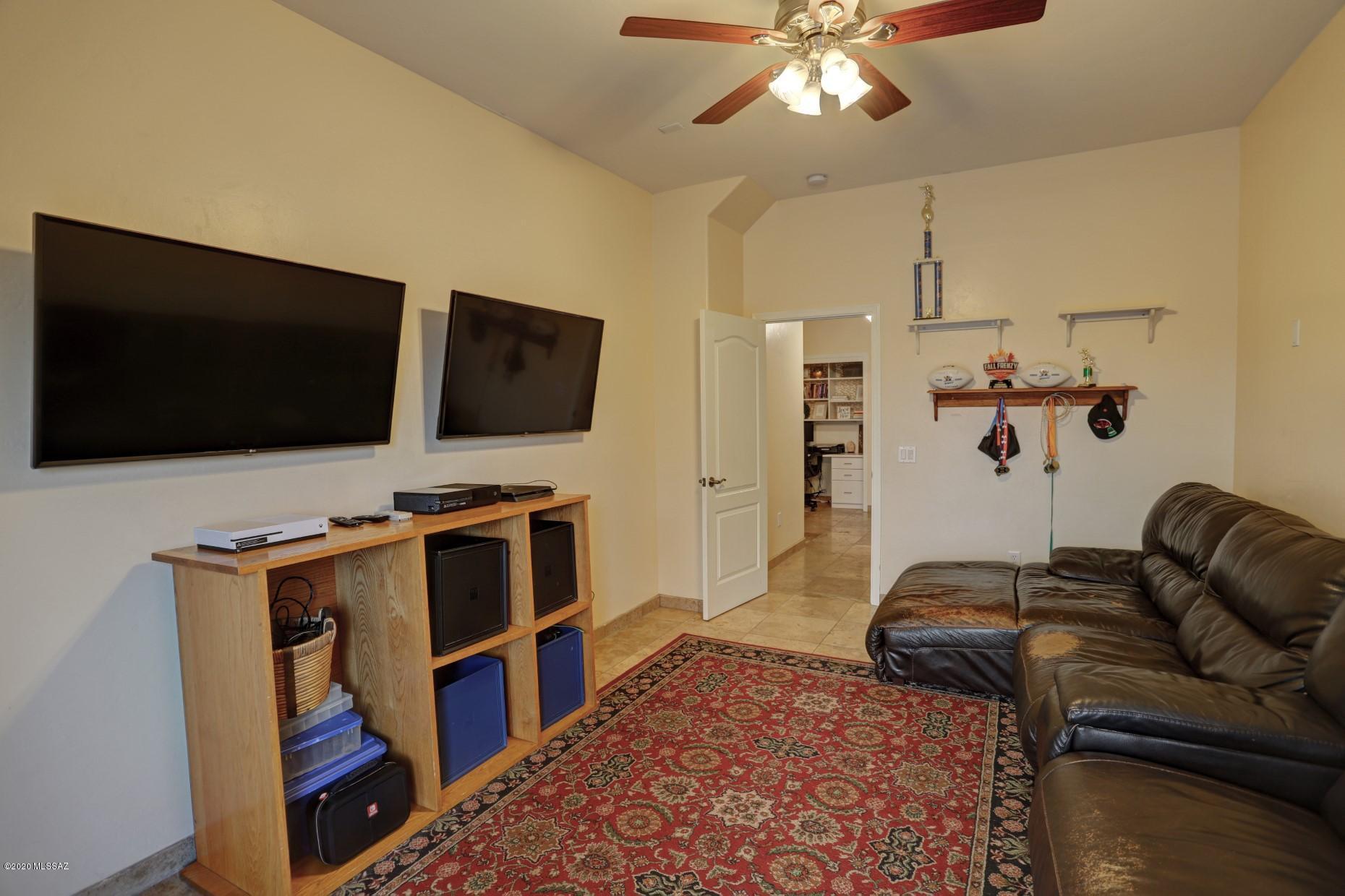 Continental Reserve Blk. 15 (1-66) - Residential