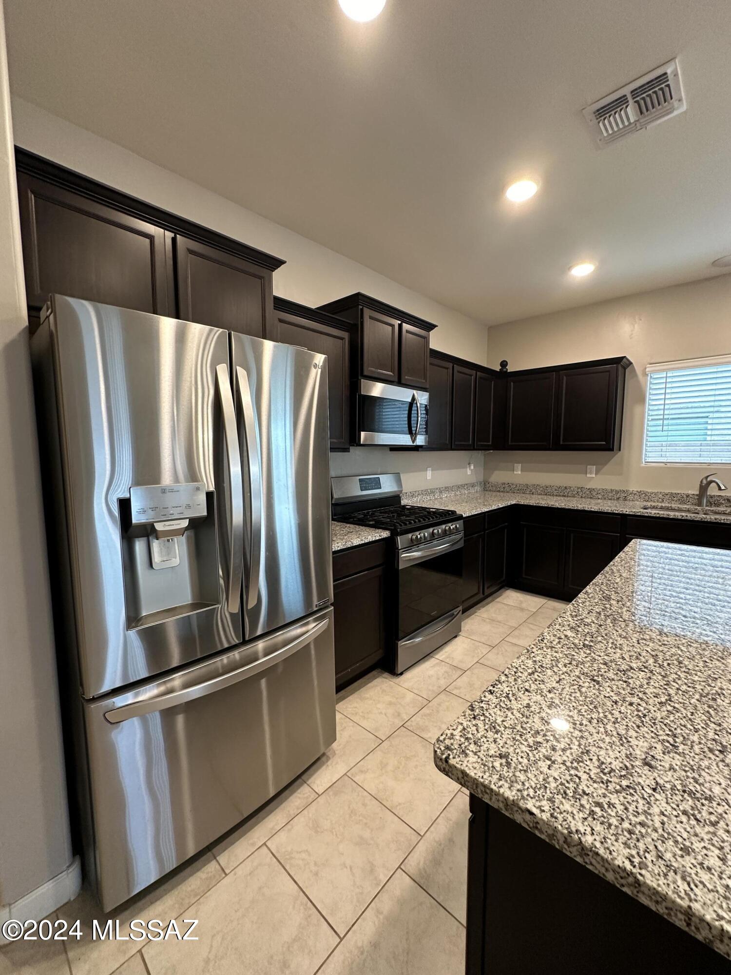 Saguaro Bloom Block 4 - Residential Lease
