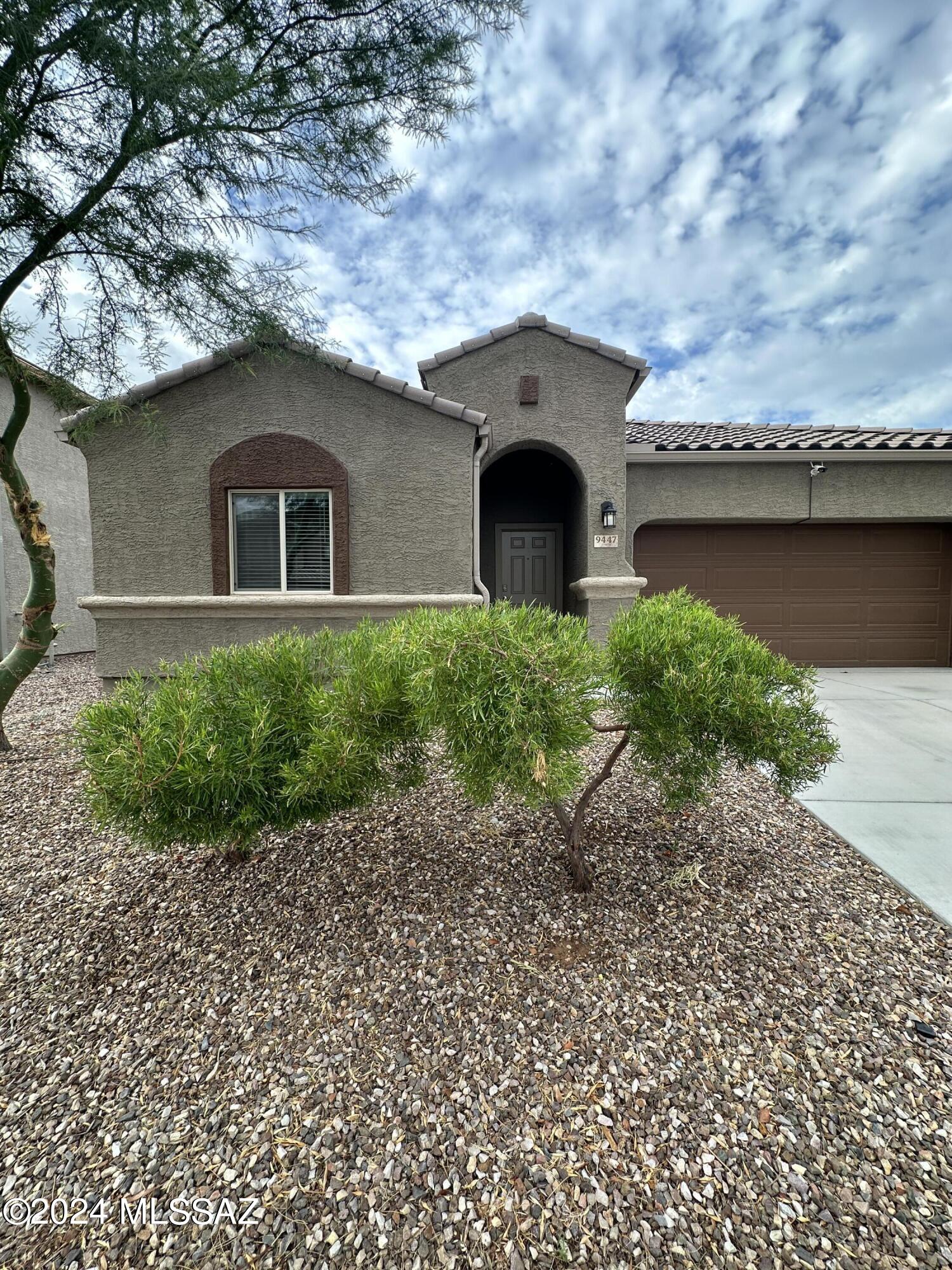 Saguaro Bloom Block 4 - Residential Lease