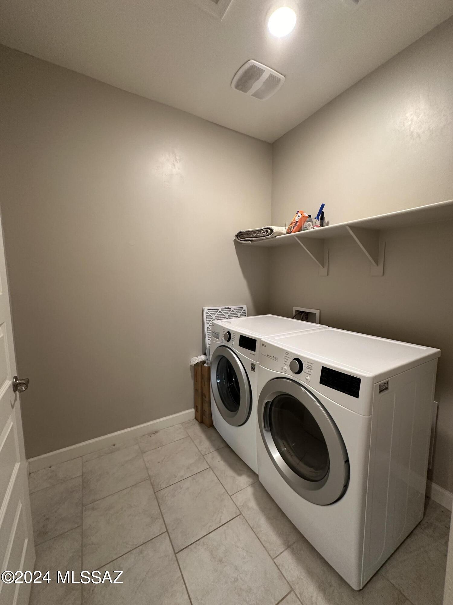 Saguaro Bloom Block 4 - Residential Lease
