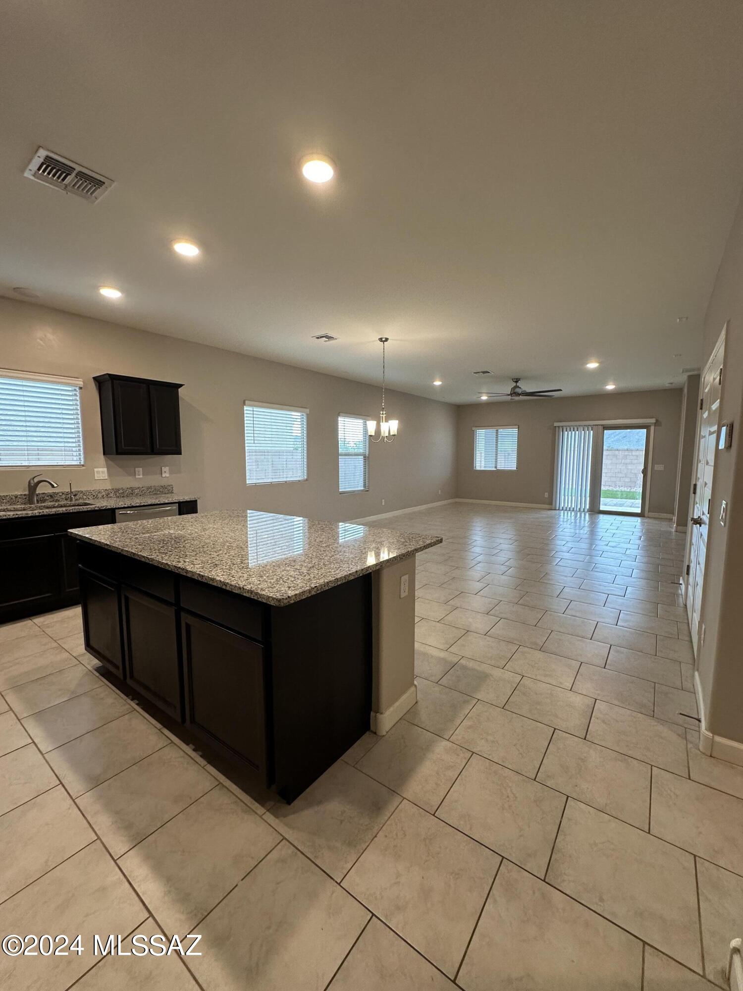 Saguaro Bloom Block 4 - Residential Lease