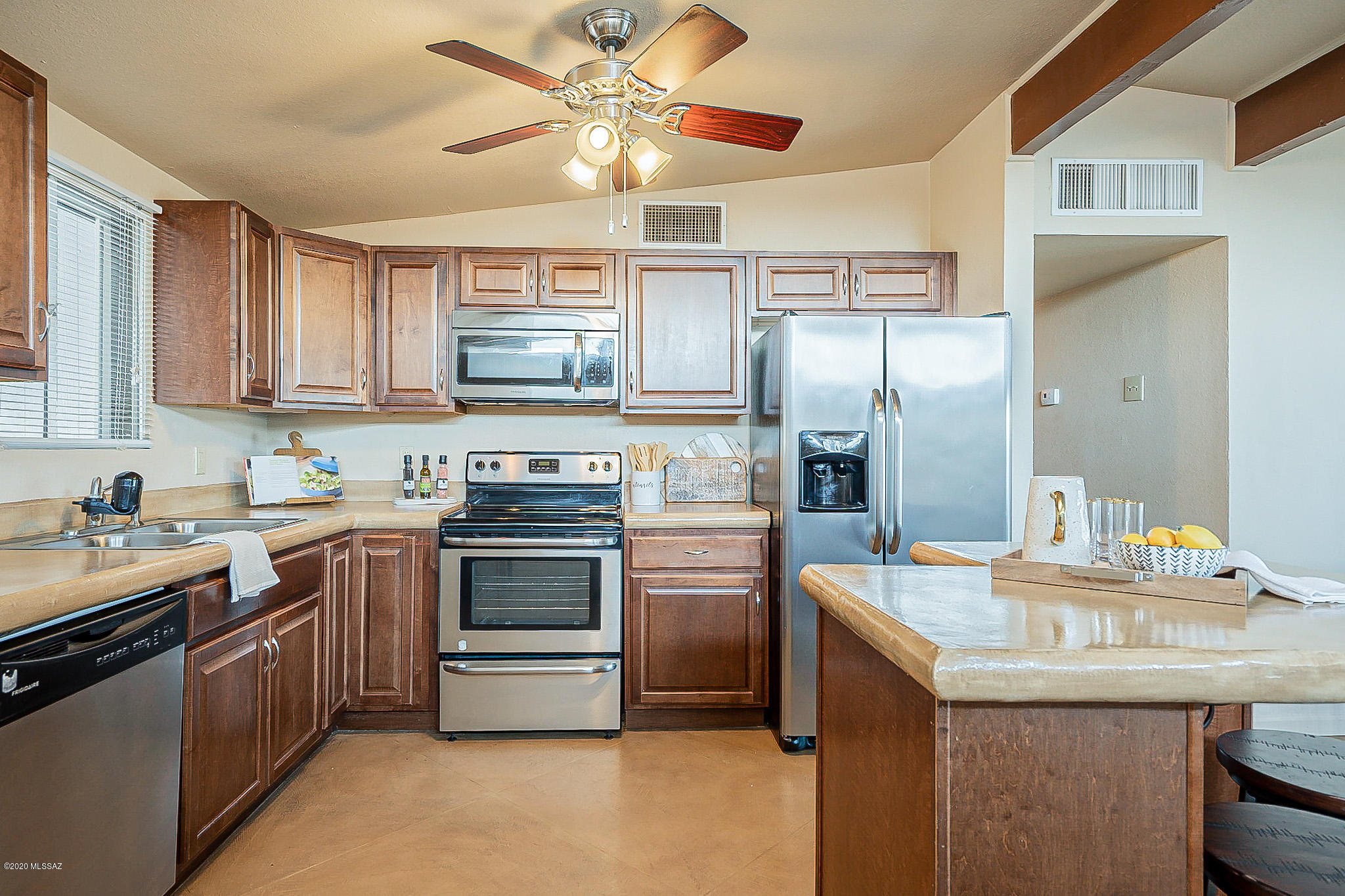 Kingston Knolls Terrace - Residential