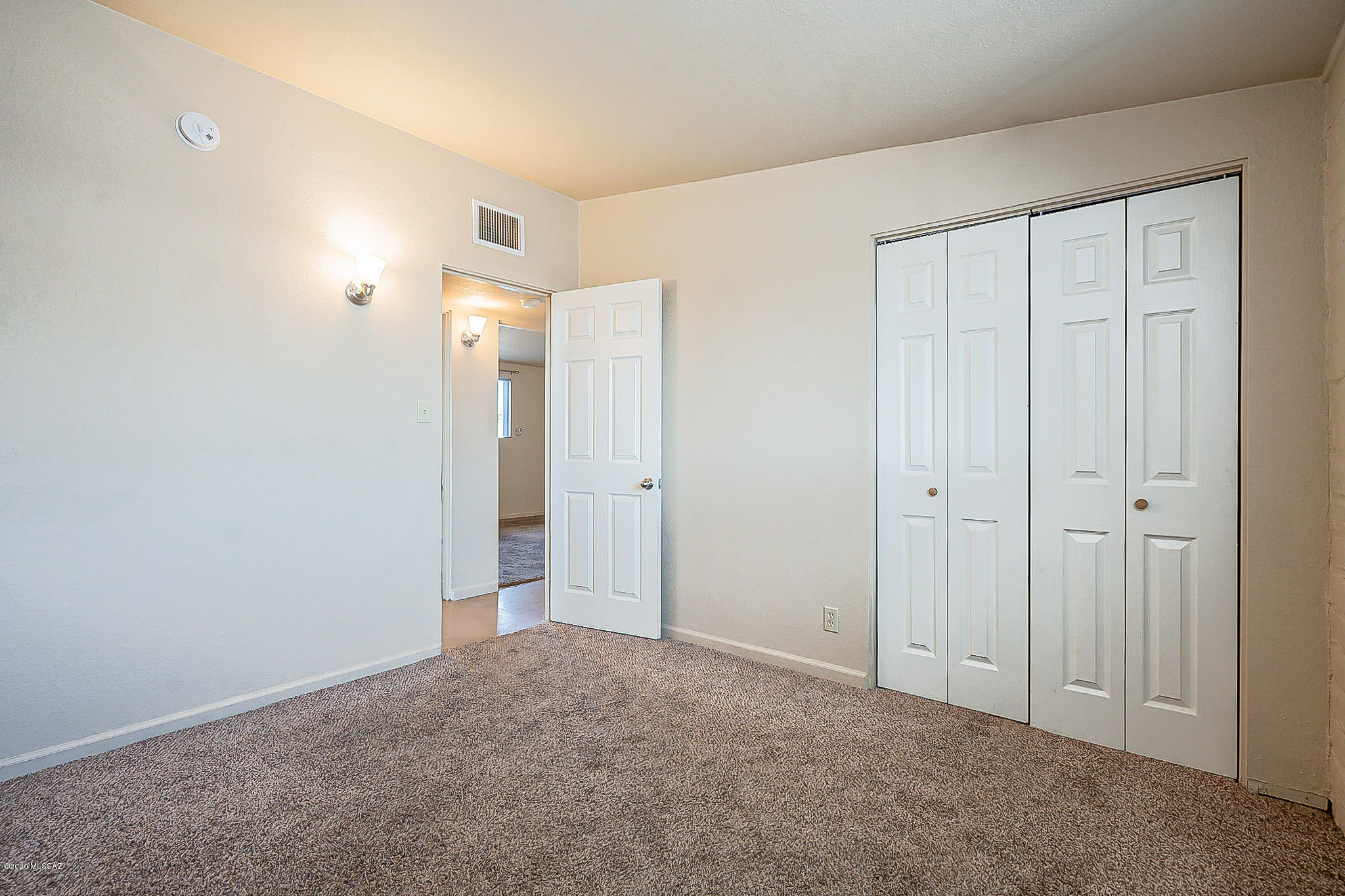 Kingston Knolls Terrace - Residential