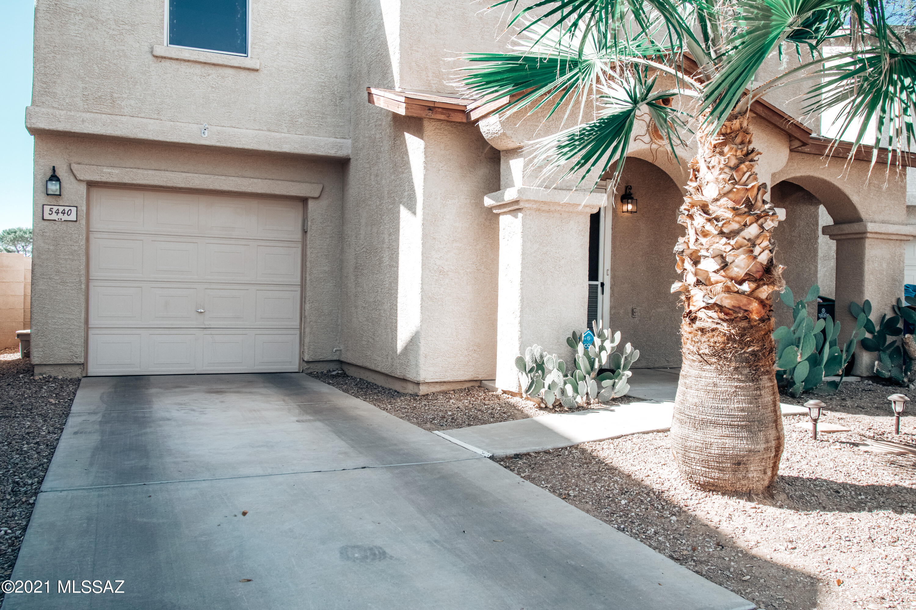 Arroyo Vista (1-166) - Residential