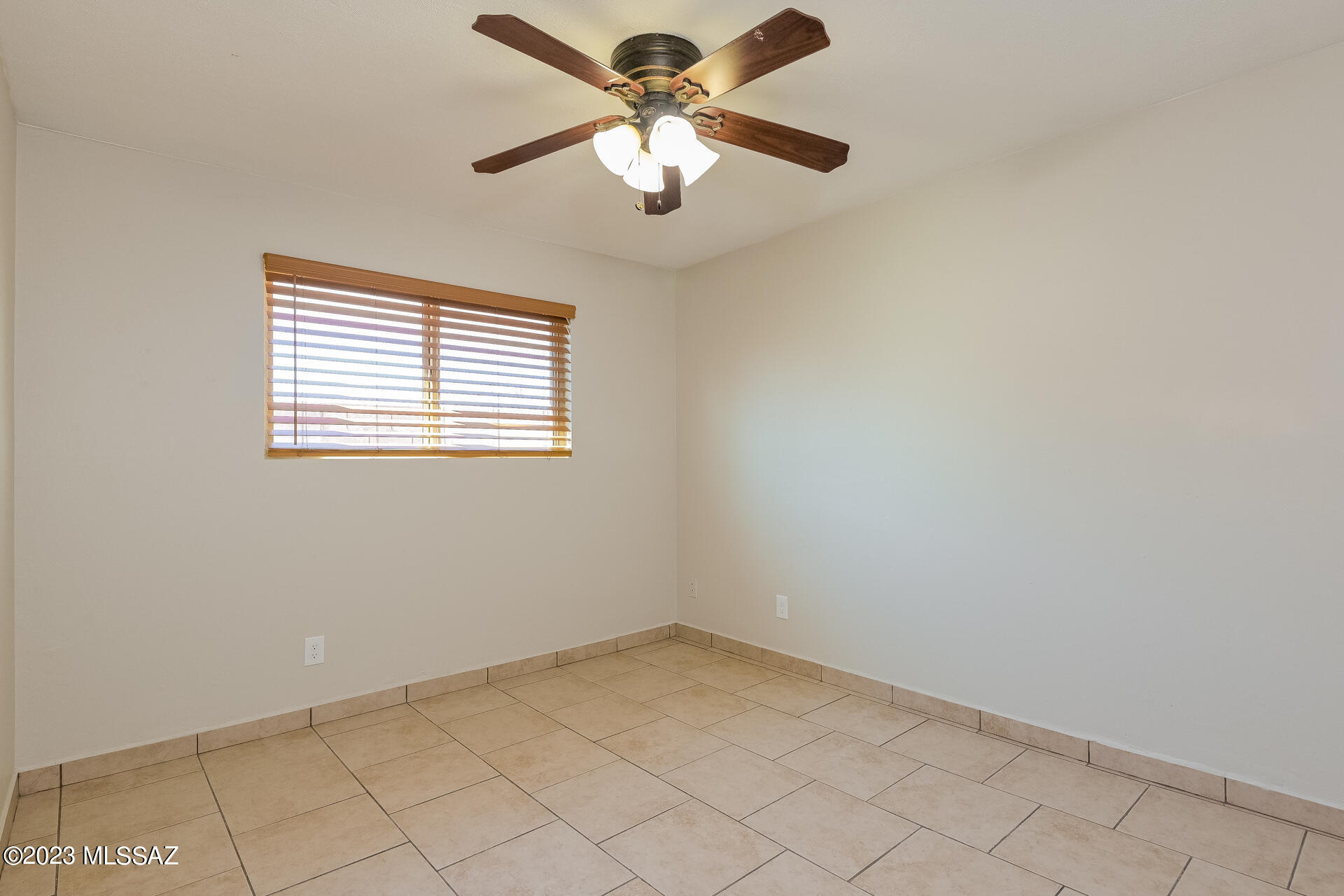 Lakecrest NO. 4 (1-80) - Residential Lease