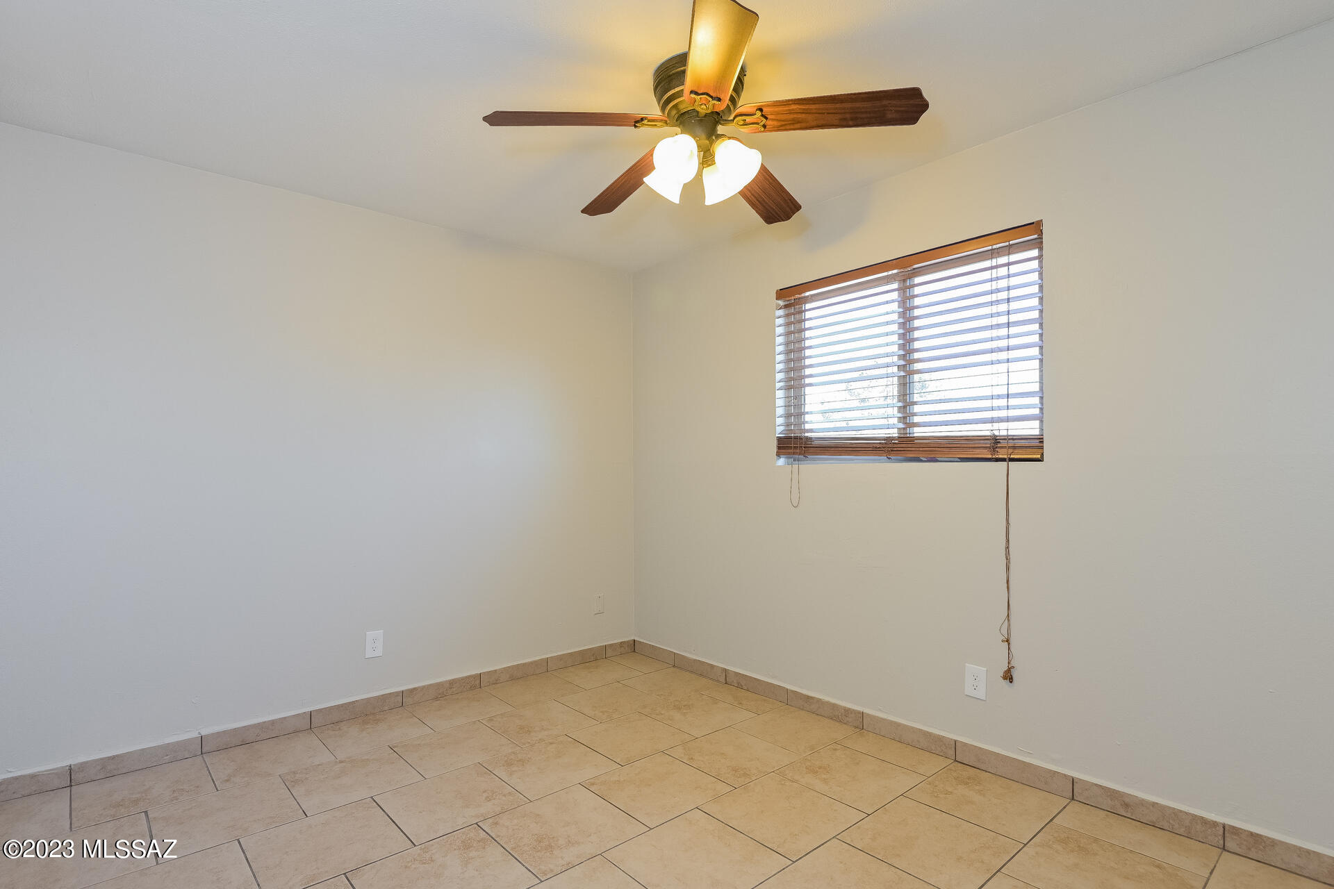 Lakecrest NO. 4 (1-80) - Residential Lease