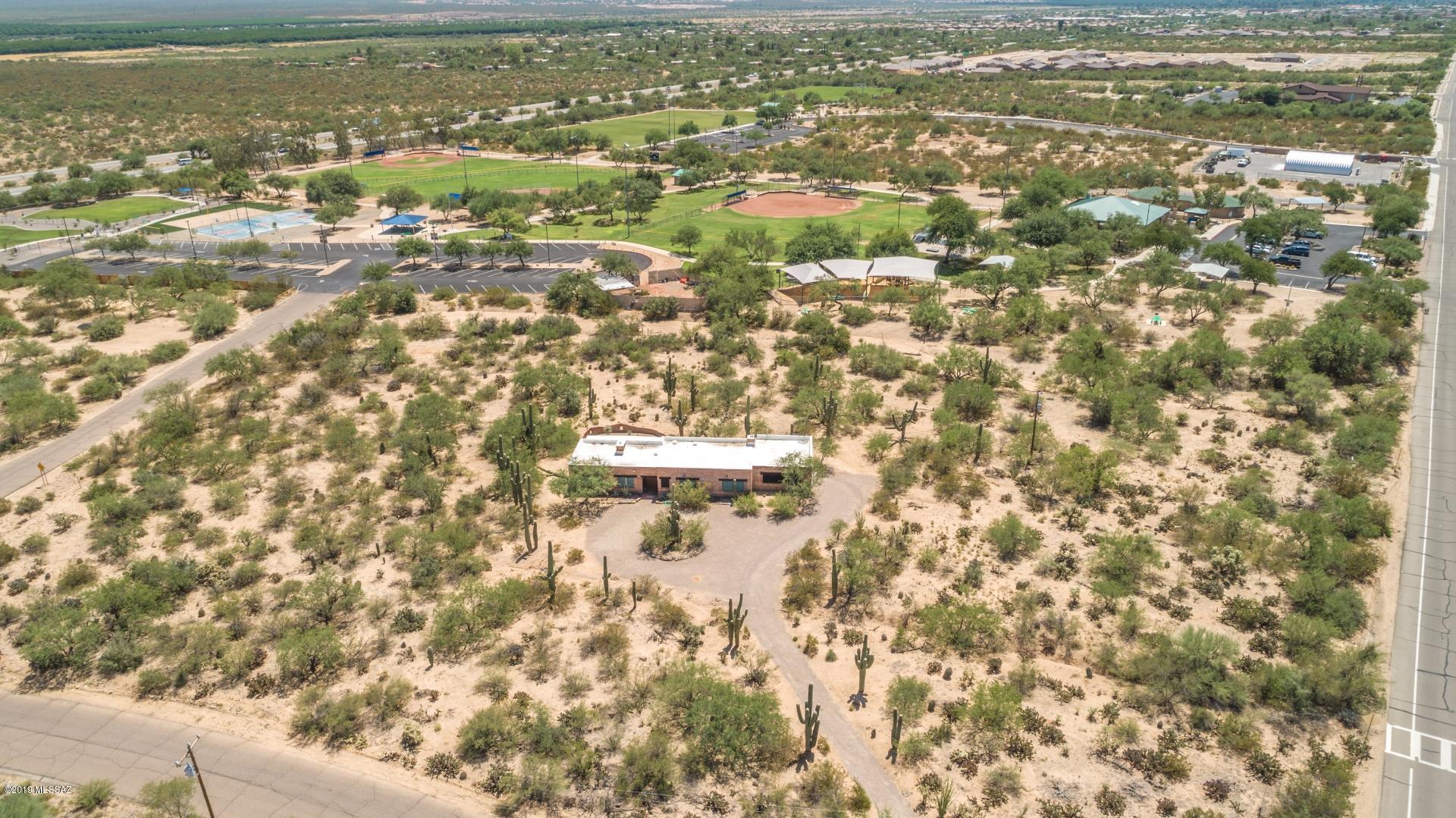 Las Quintas Sernas (10-40) - Residential