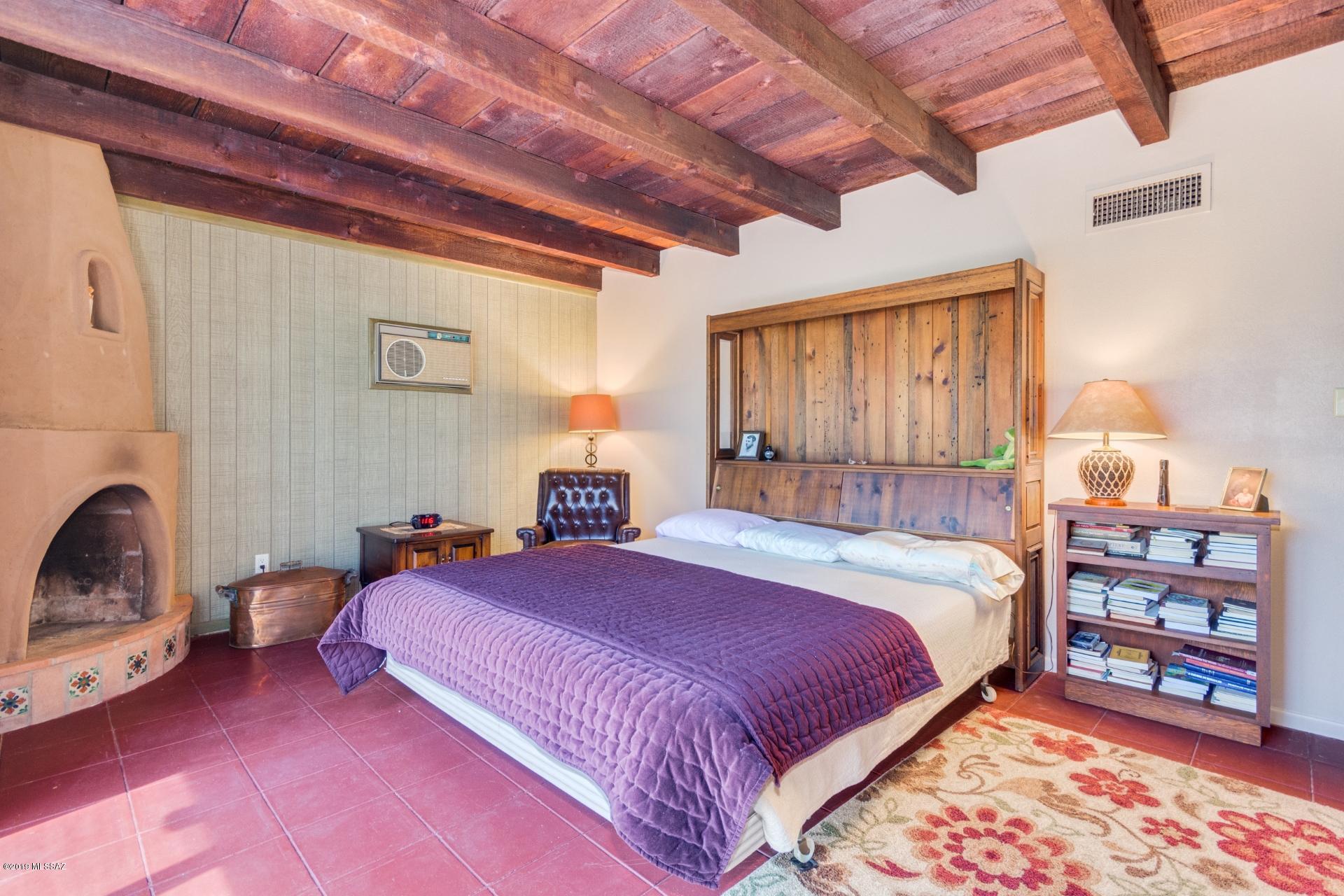 Las Quintas Sernas (10-40) - Residential