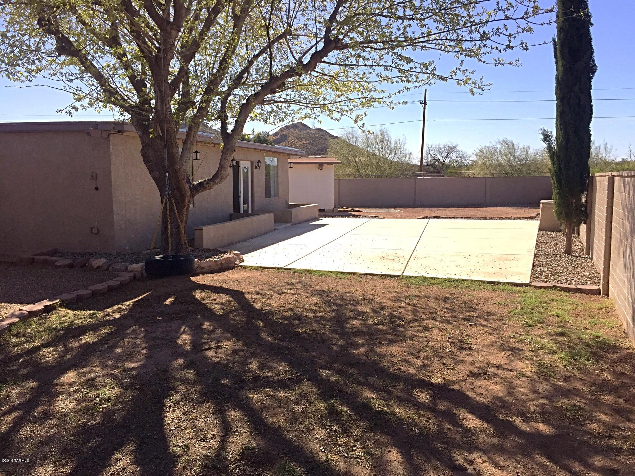 Las Palomas - Residential