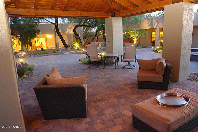 Palomita Blanca (1-3) - Residential