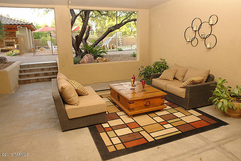 Palomita Blanca (1-3) - Residential