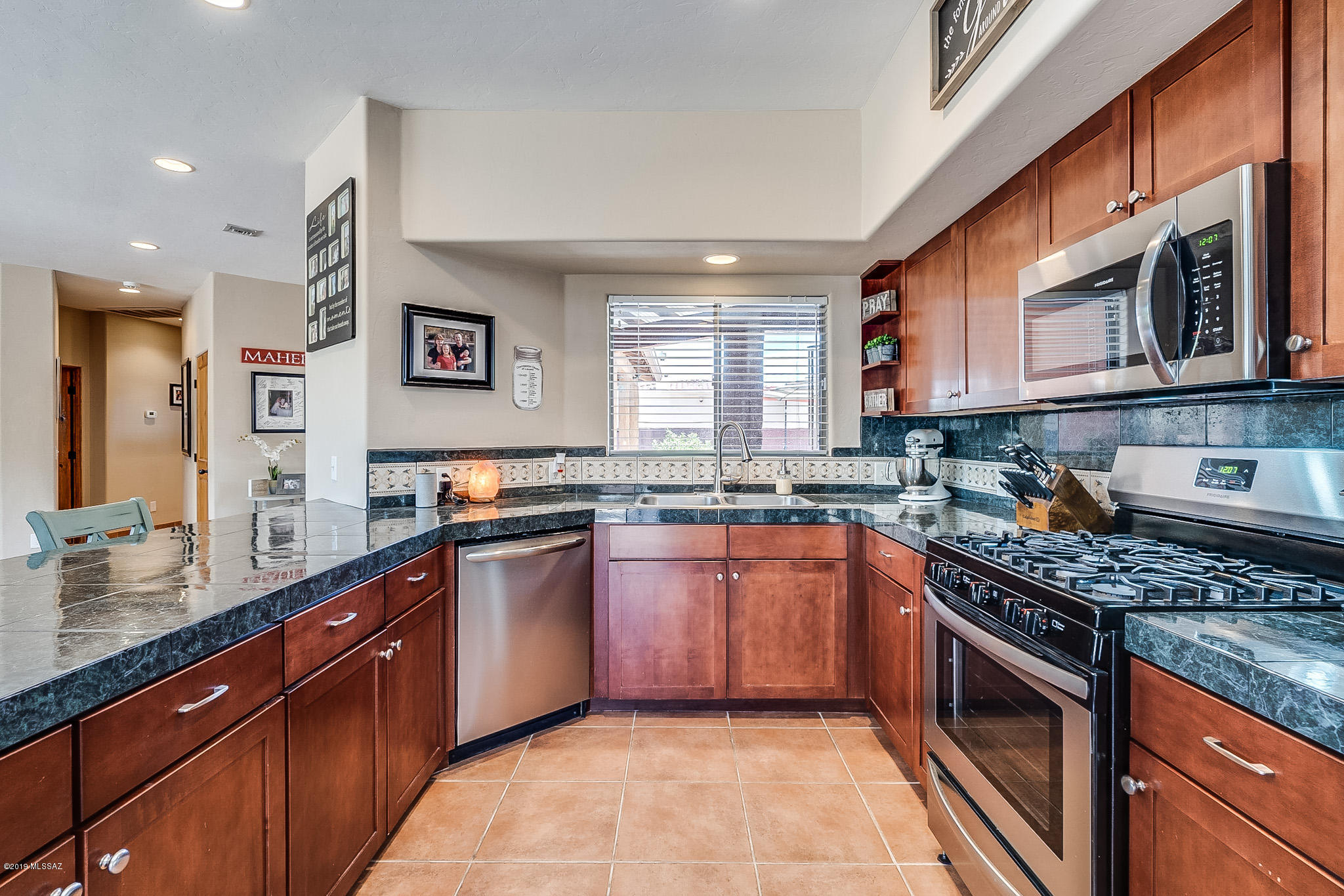Colonias La Canada (83-219) - Residential