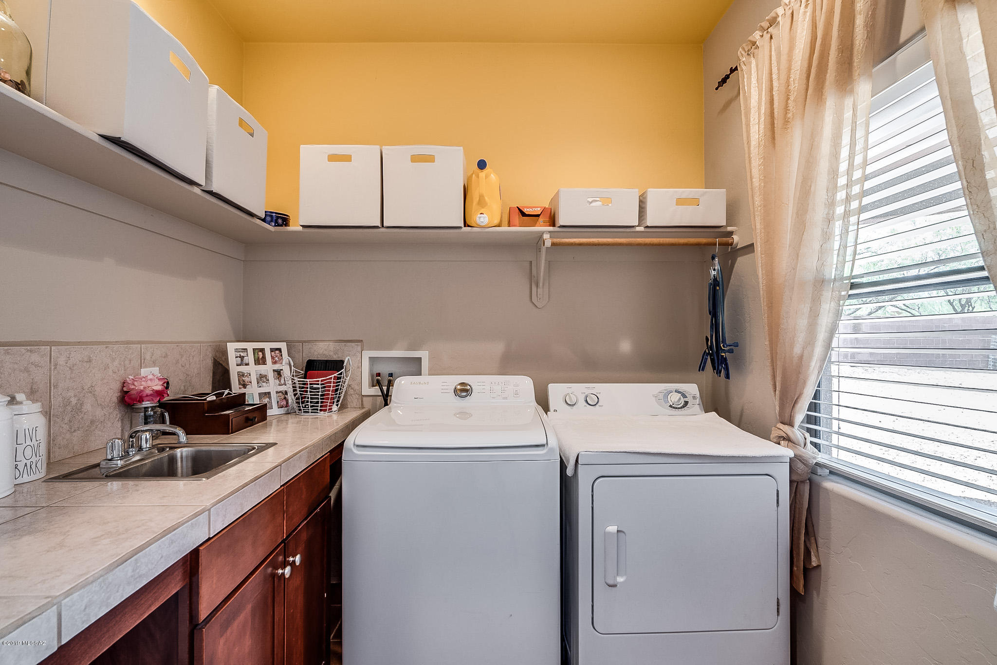 Colonias La Canada (83-219) - Residential