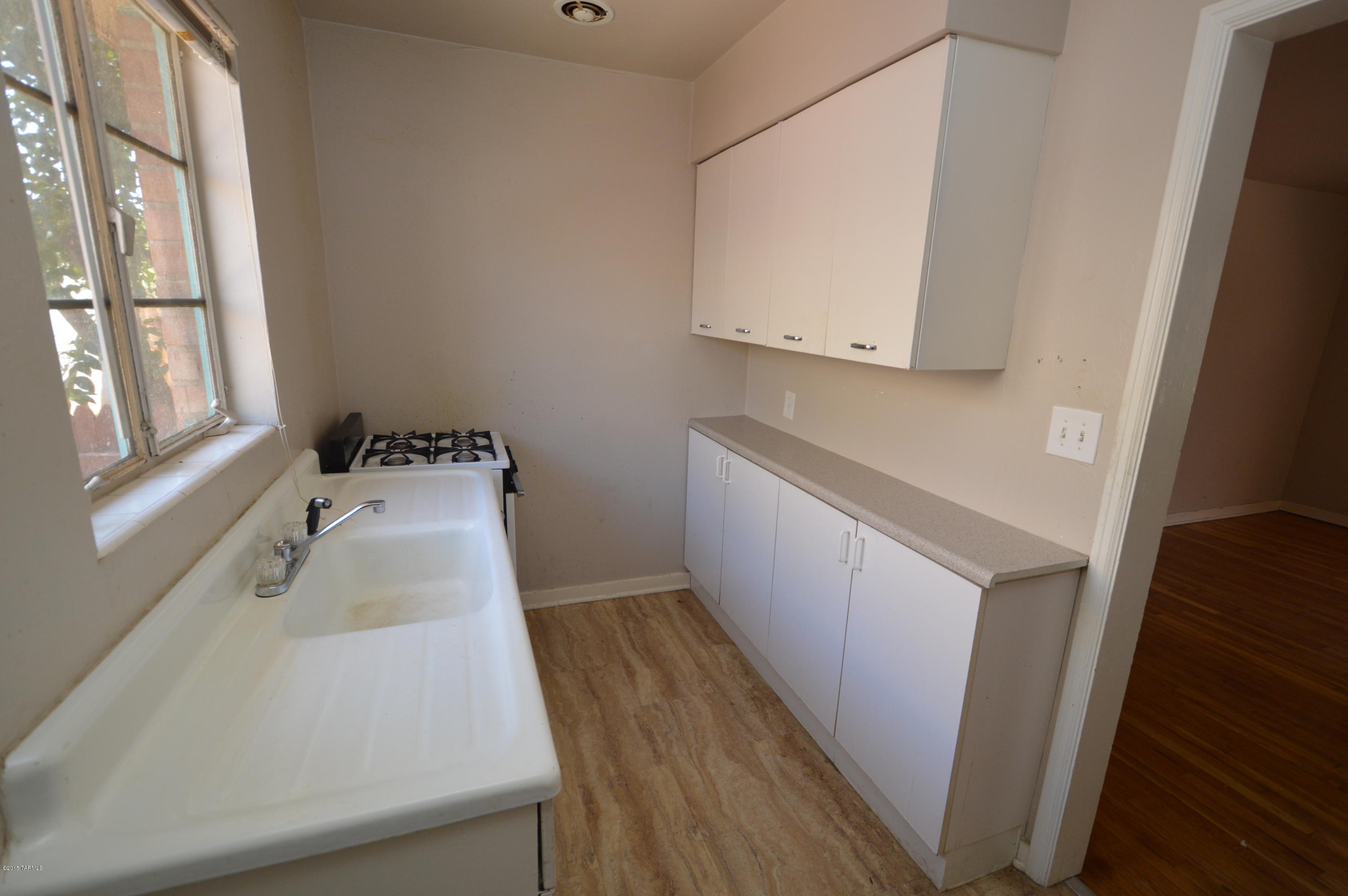 Drakes Addition - Residential Lease