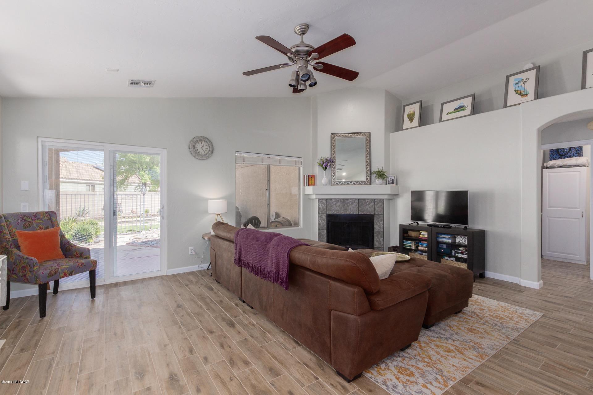 Castle Rock (1-430) - Residential