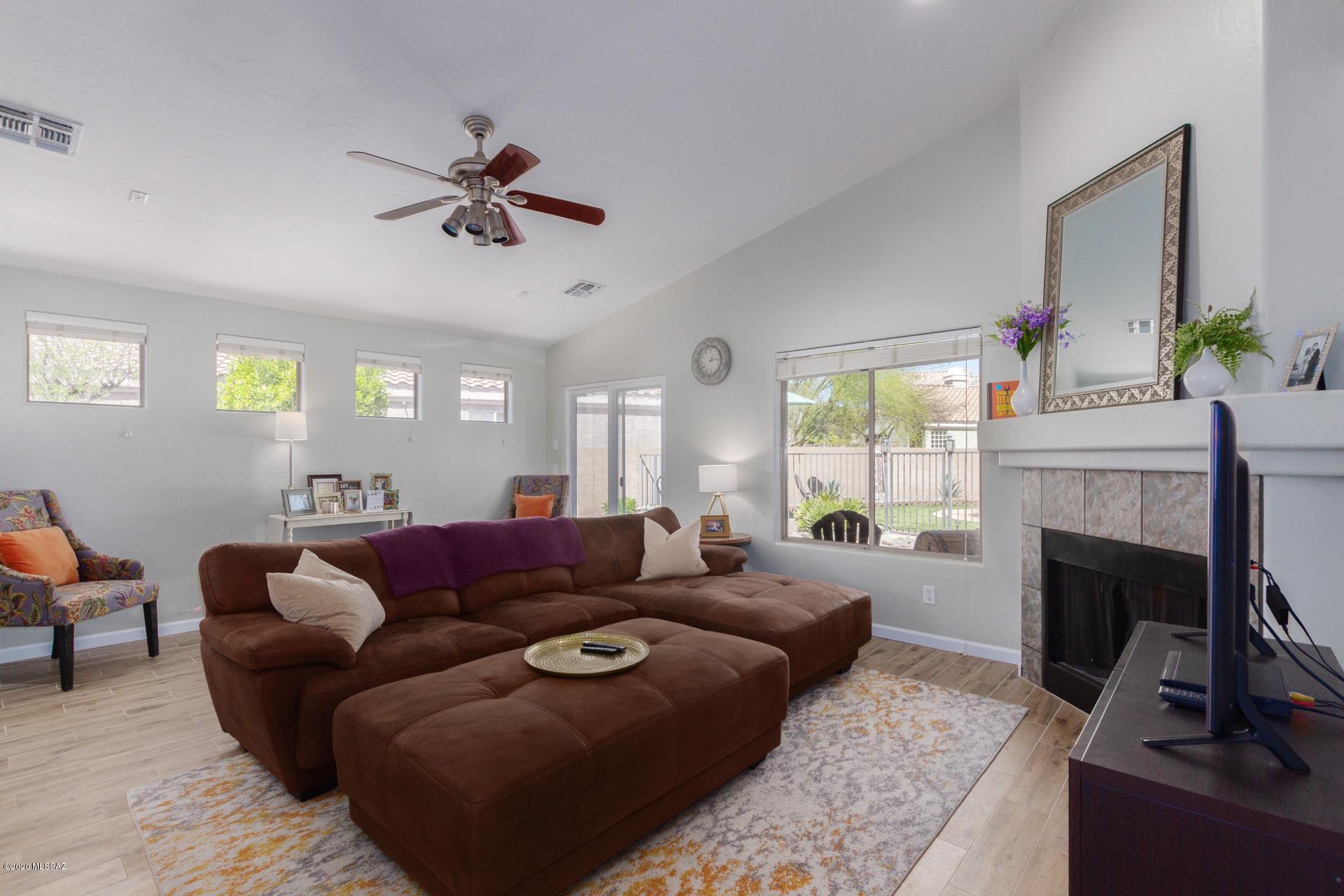 Castle Rock (1-430) - Residential