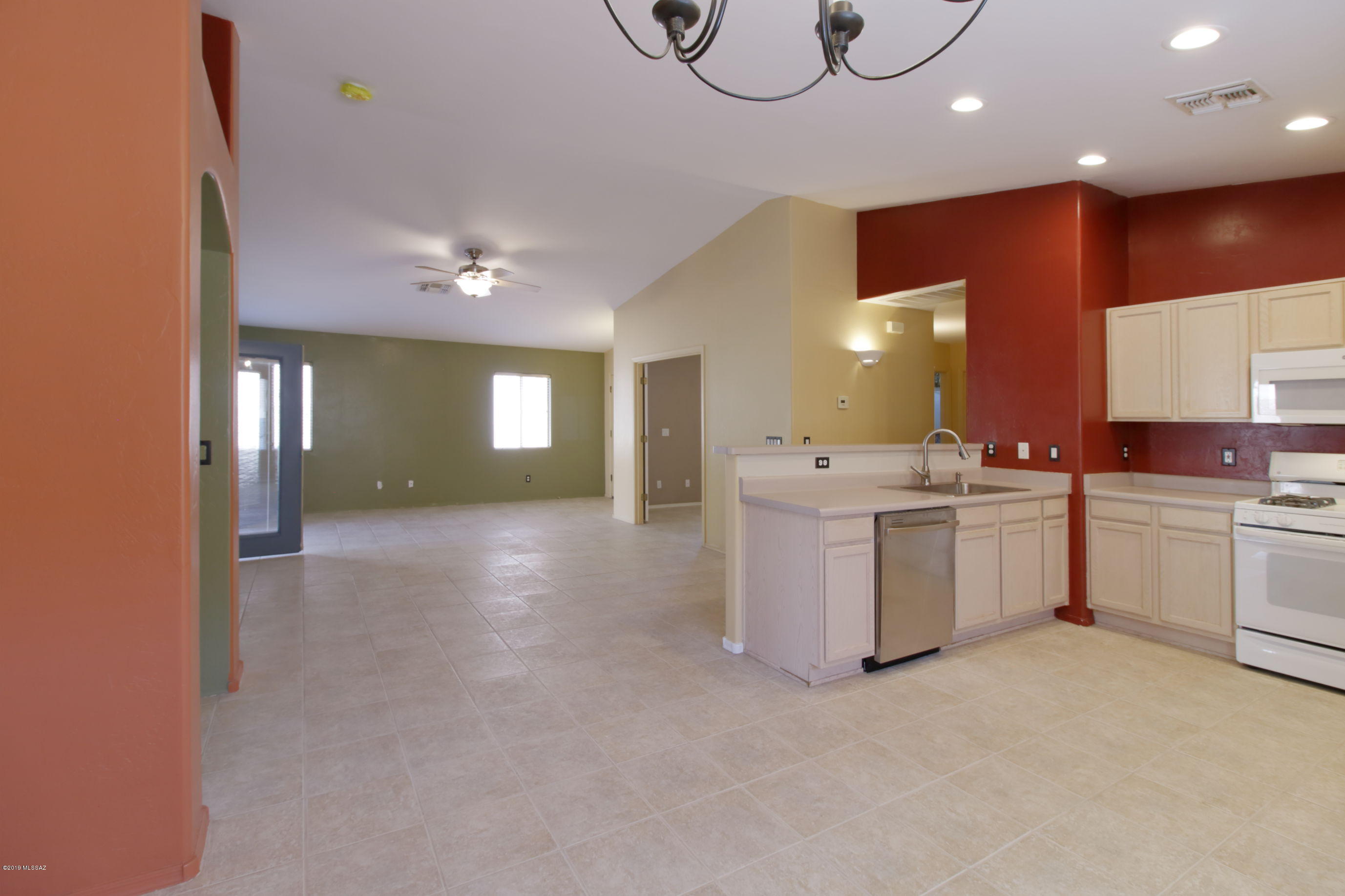 Sabino Valley (1-55) - Residential Lease