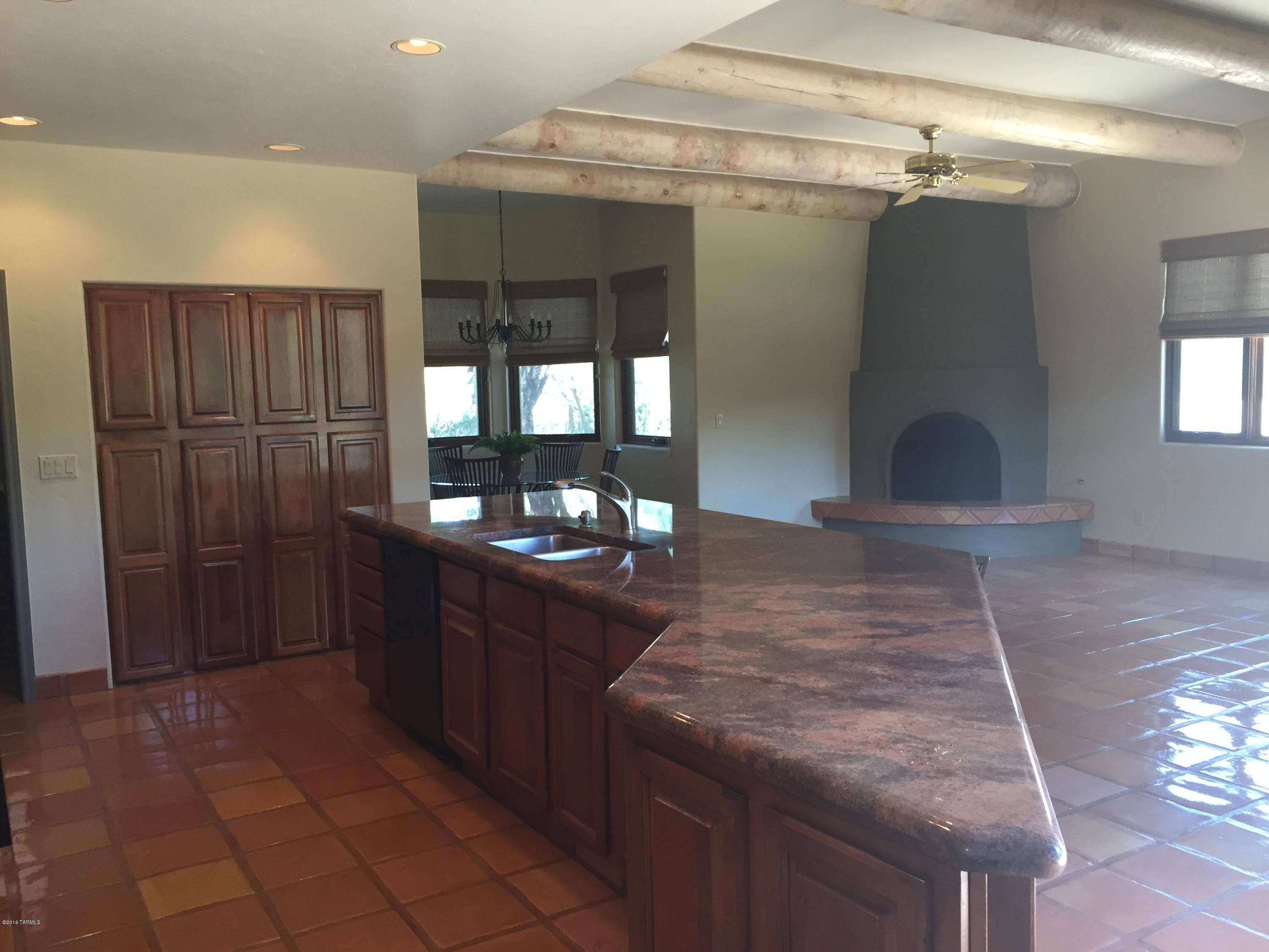 Shadow Hills (1-483) - Residential Lease