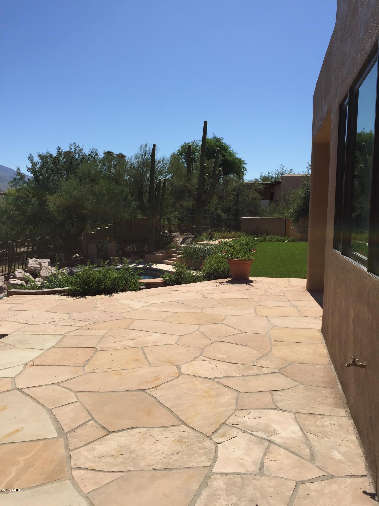 Shadow Hills (1-483) - Residential Lease