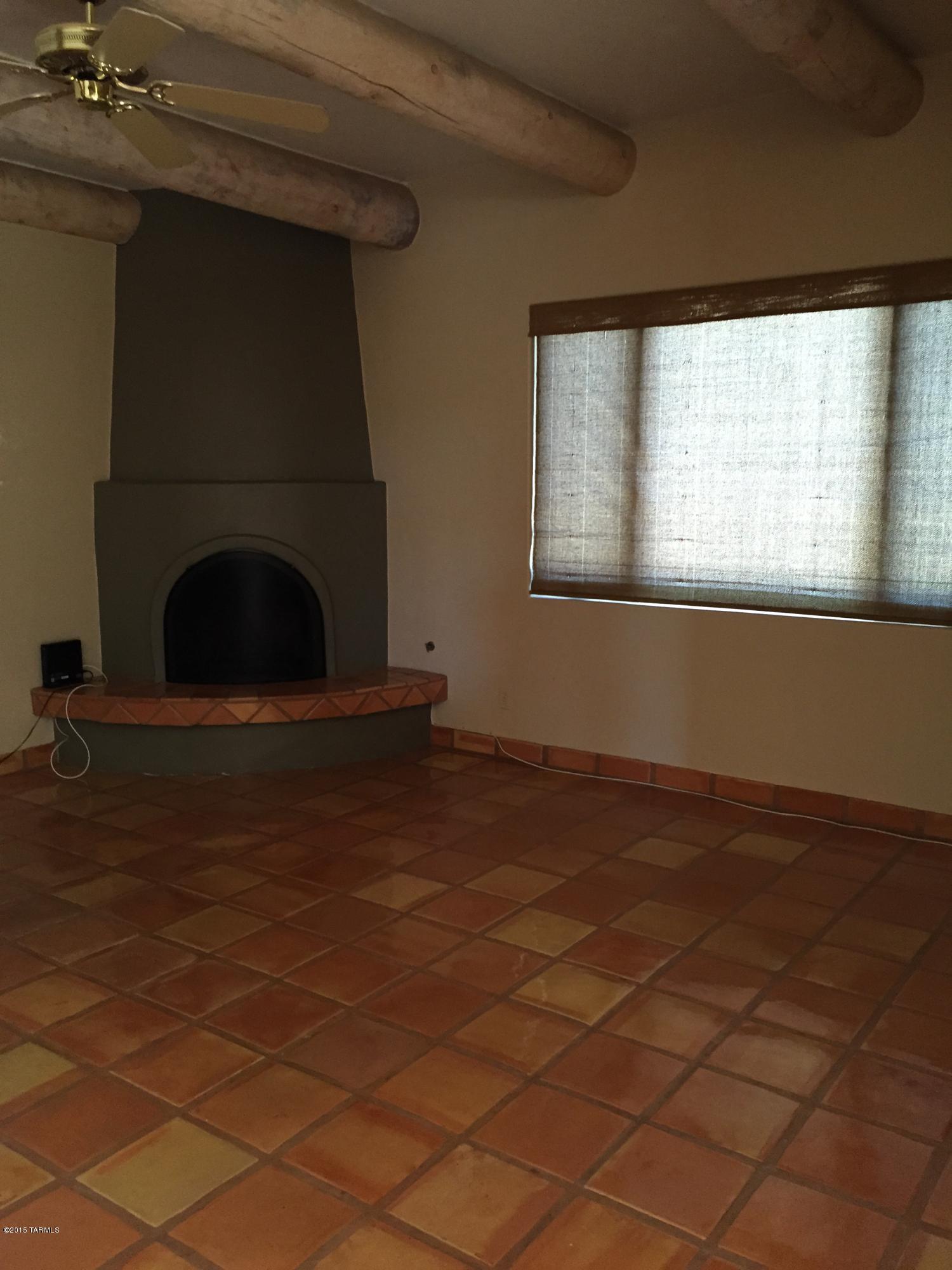 Shadow Hills (1-483) - Residential Lease