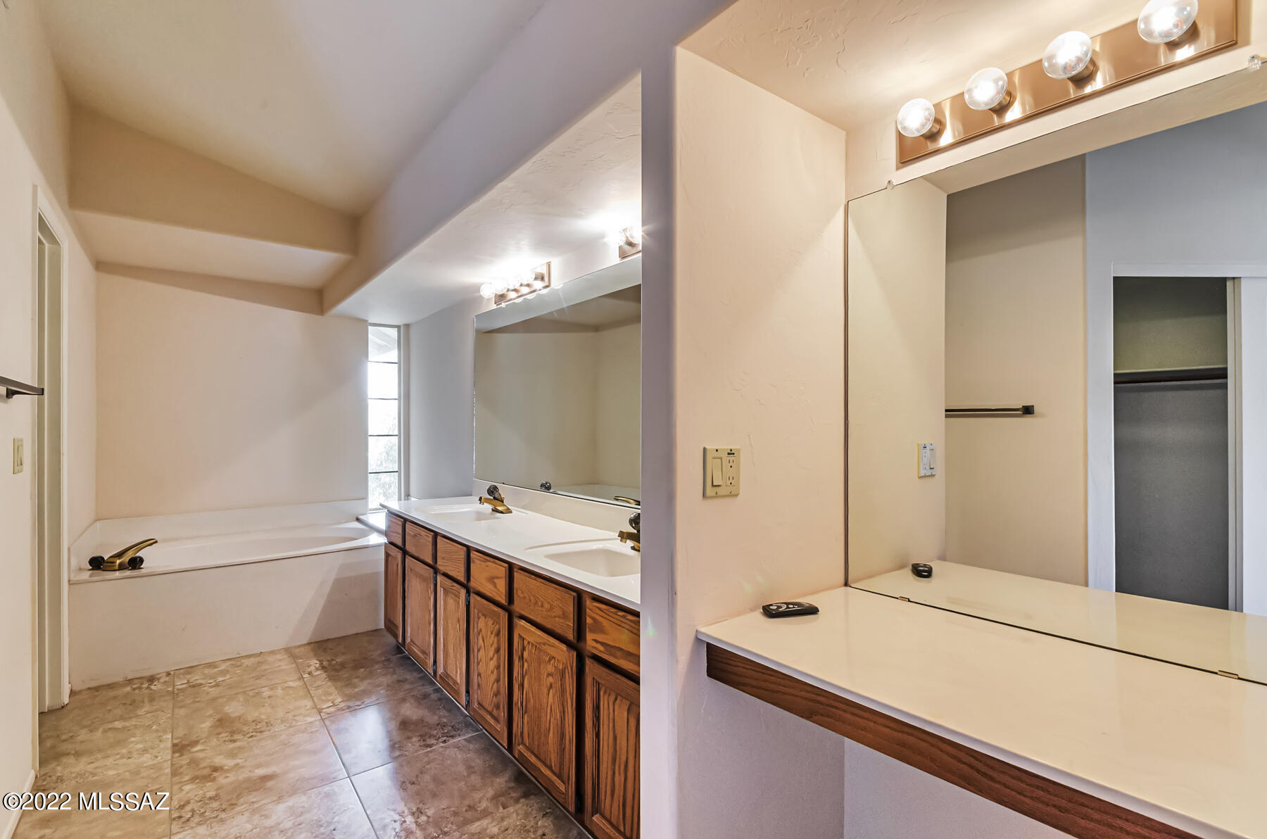 Castle Rock (1-430) - Residential Lease
