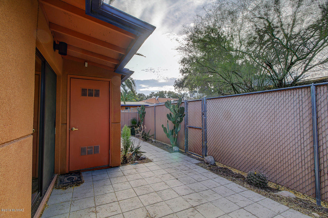 Sunset Foothills Condos (1-201) - Residential