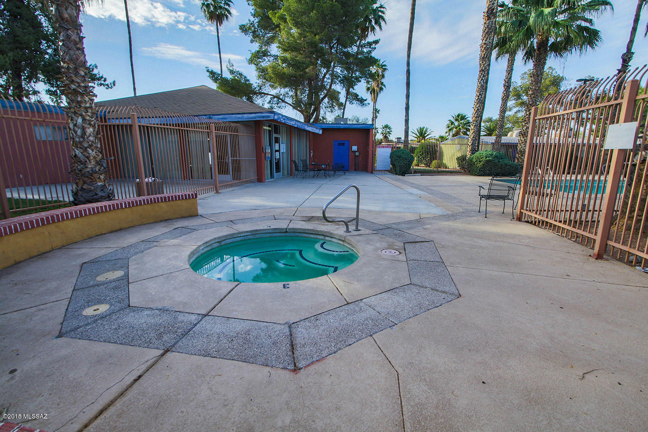 Sunset Foothills Condos (1-201) - Residential