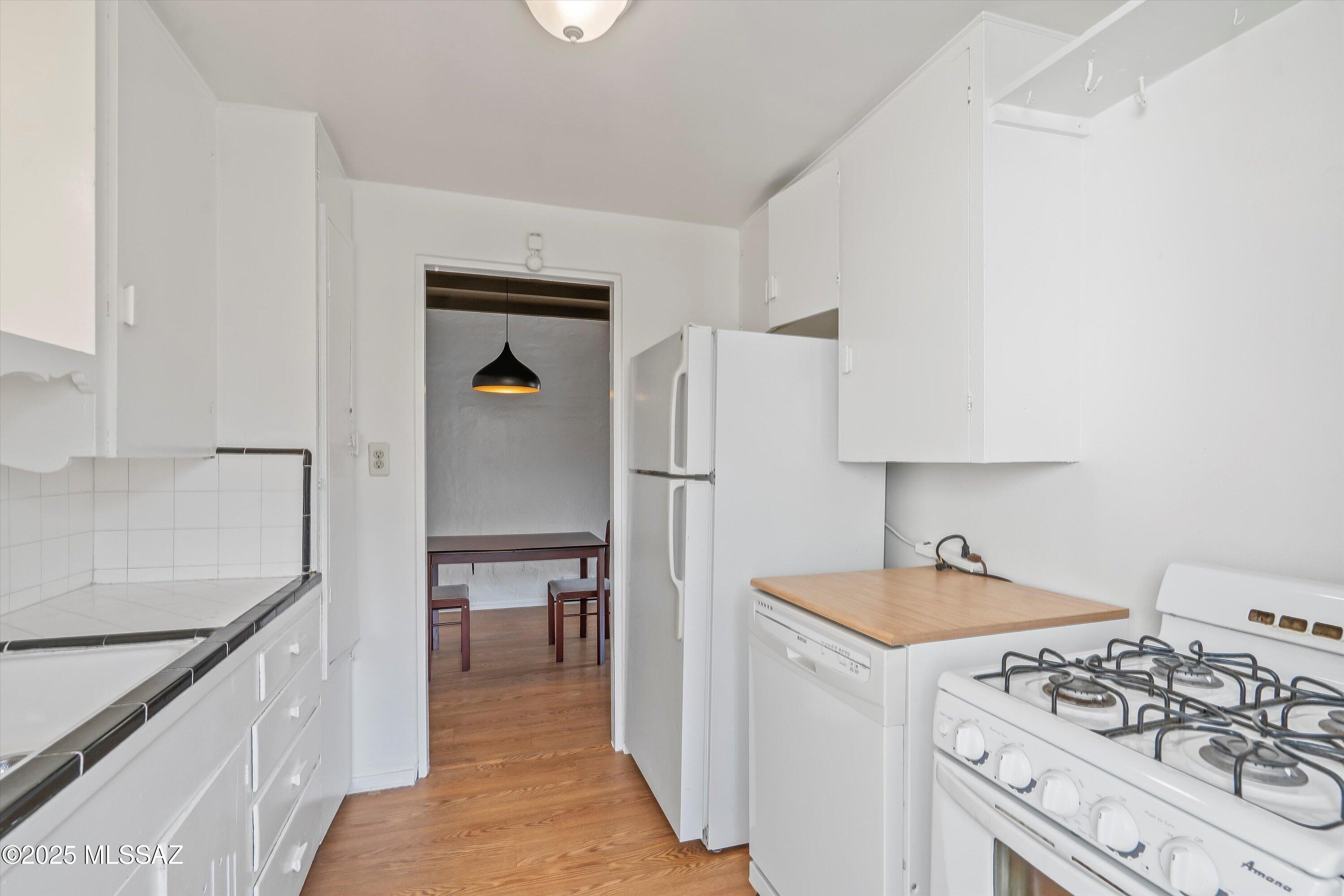 West University Court (1-7) - Residential Income