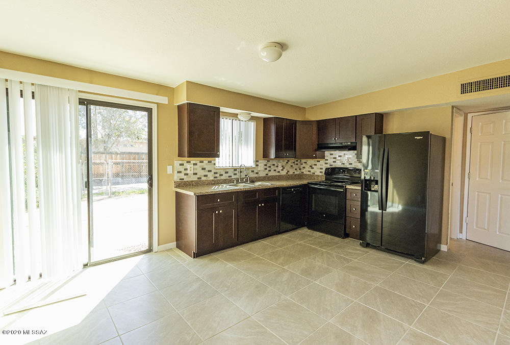 Escalante Heights No. 2 (1-172) - Residential Lease