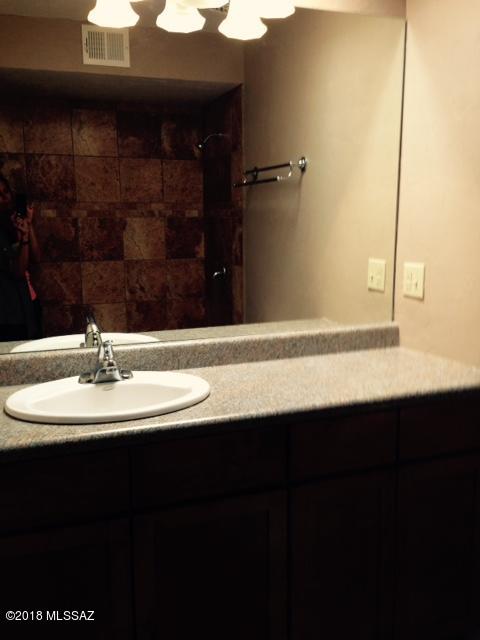 Vista Del Sahuaro - Residential Lease