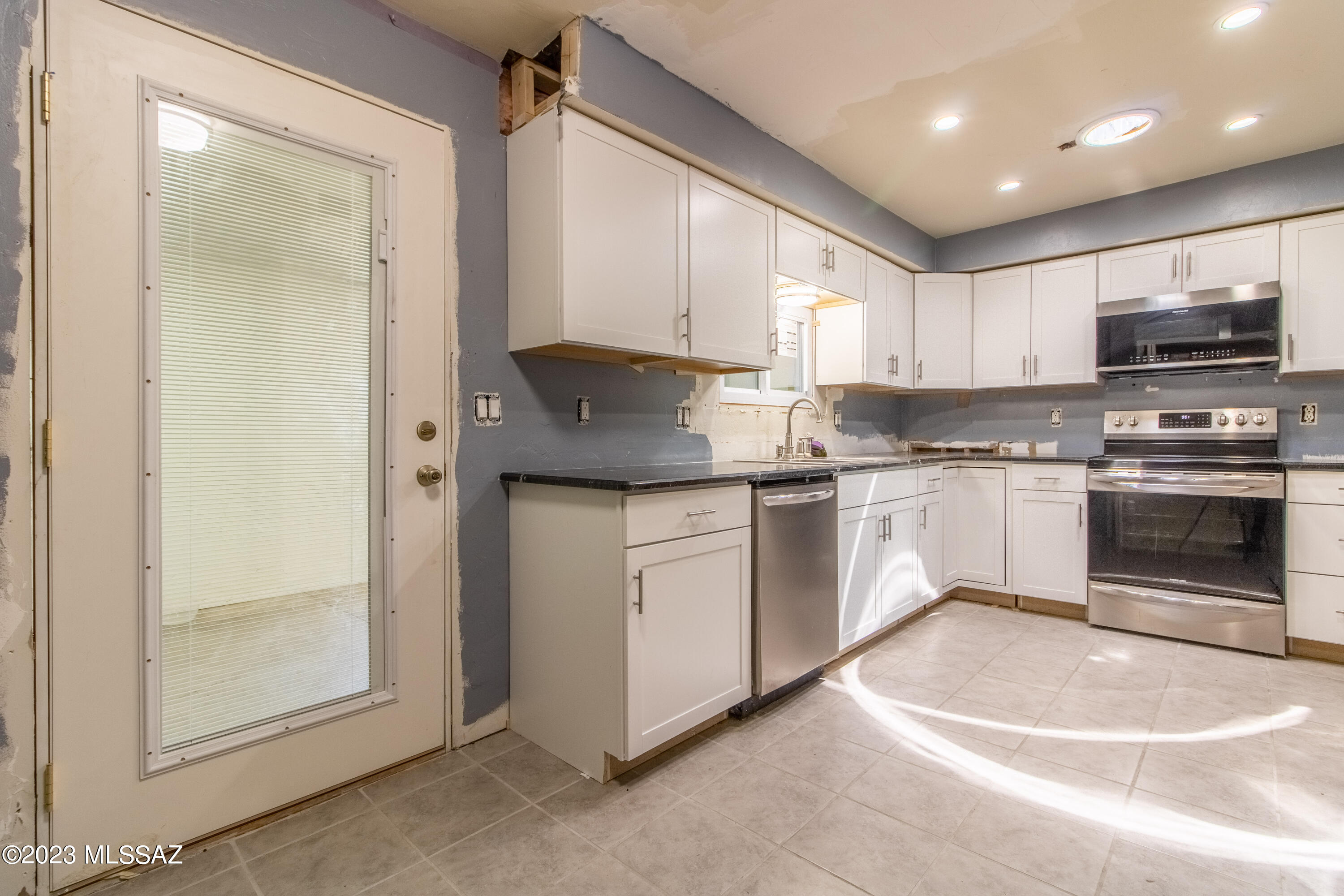 Tres Lomas East  (1-71) - Residential