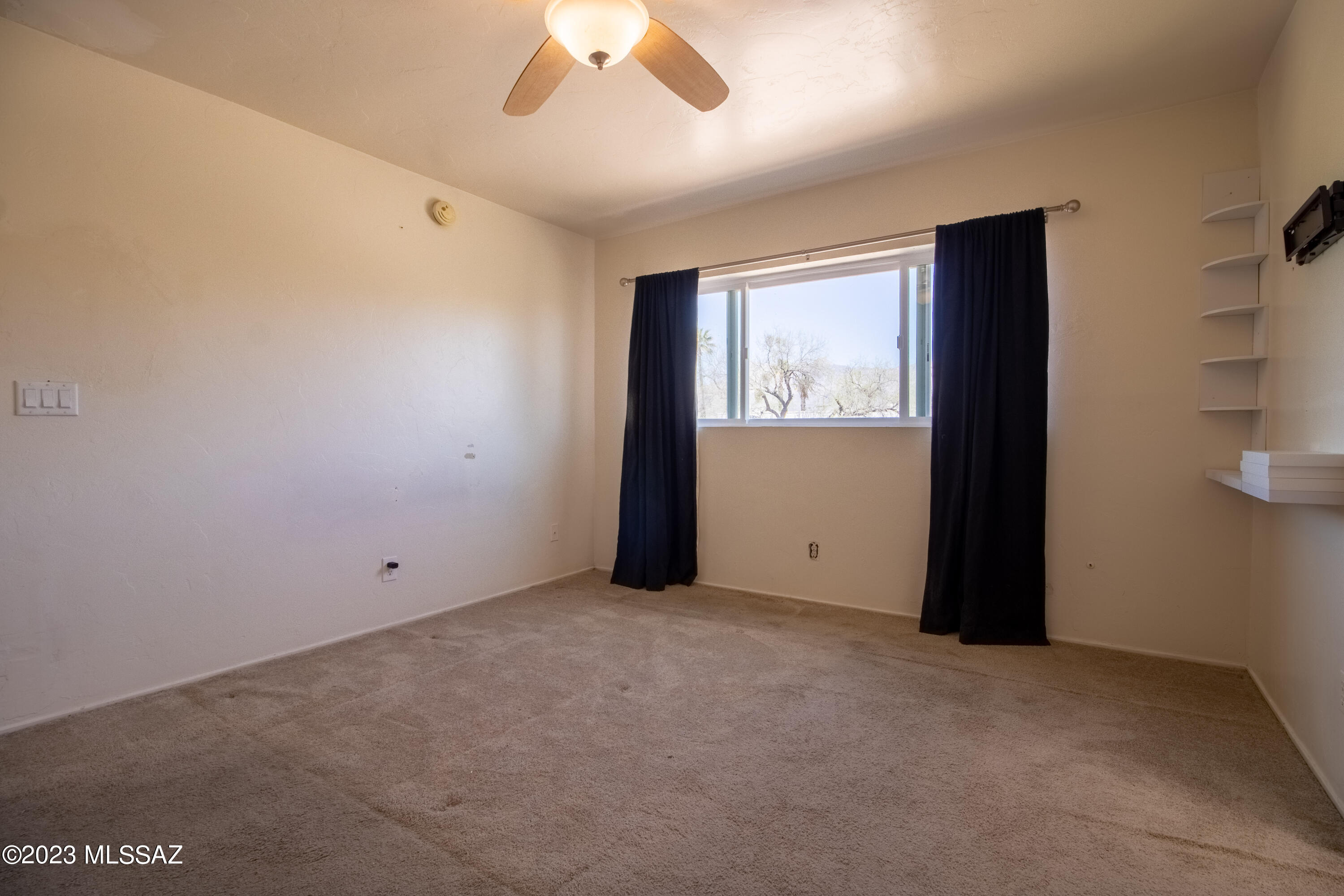 Tres Lomas East  (1-71) - Residential