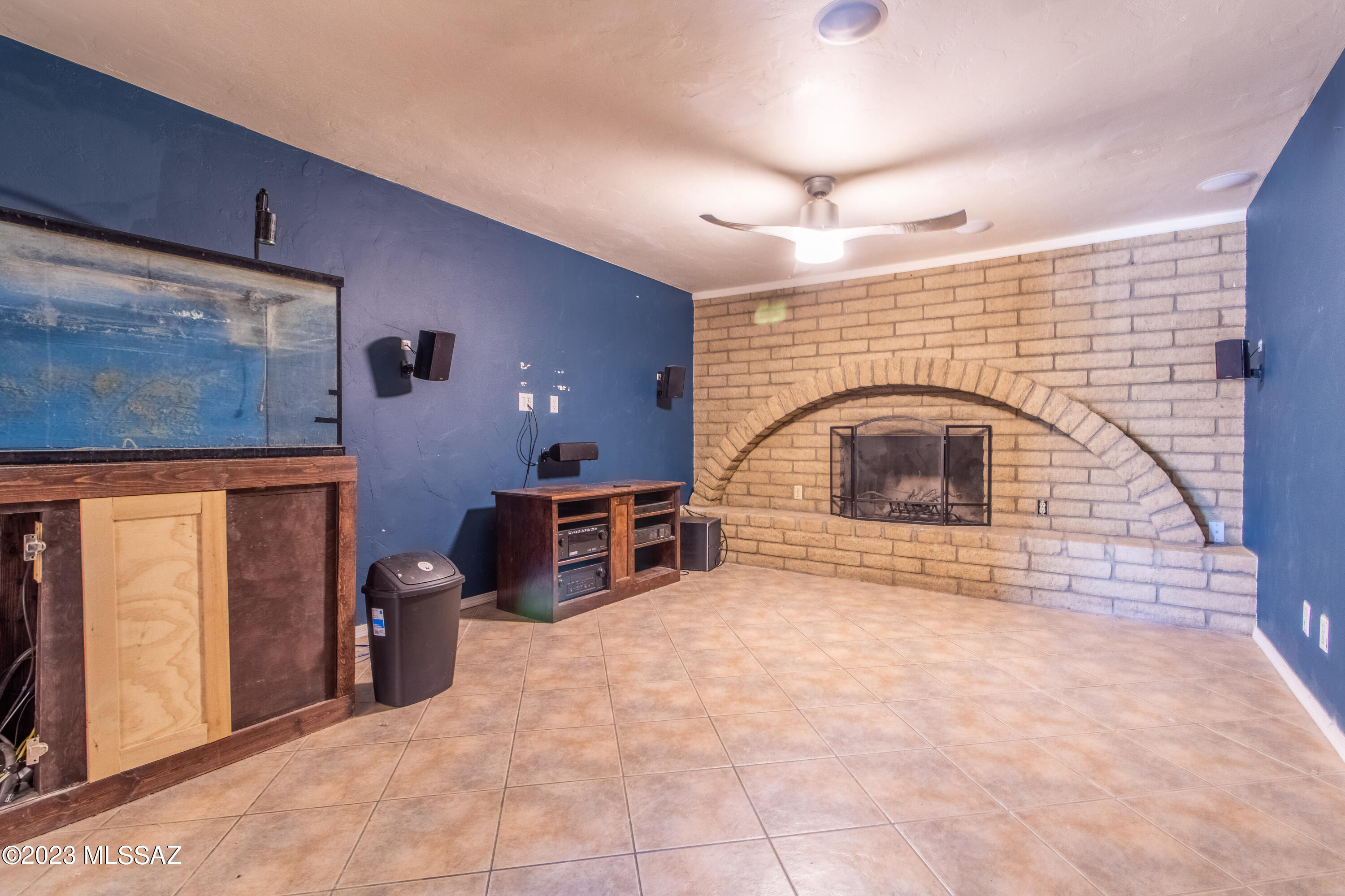 Tres Lomas East  (1-71) - Residential