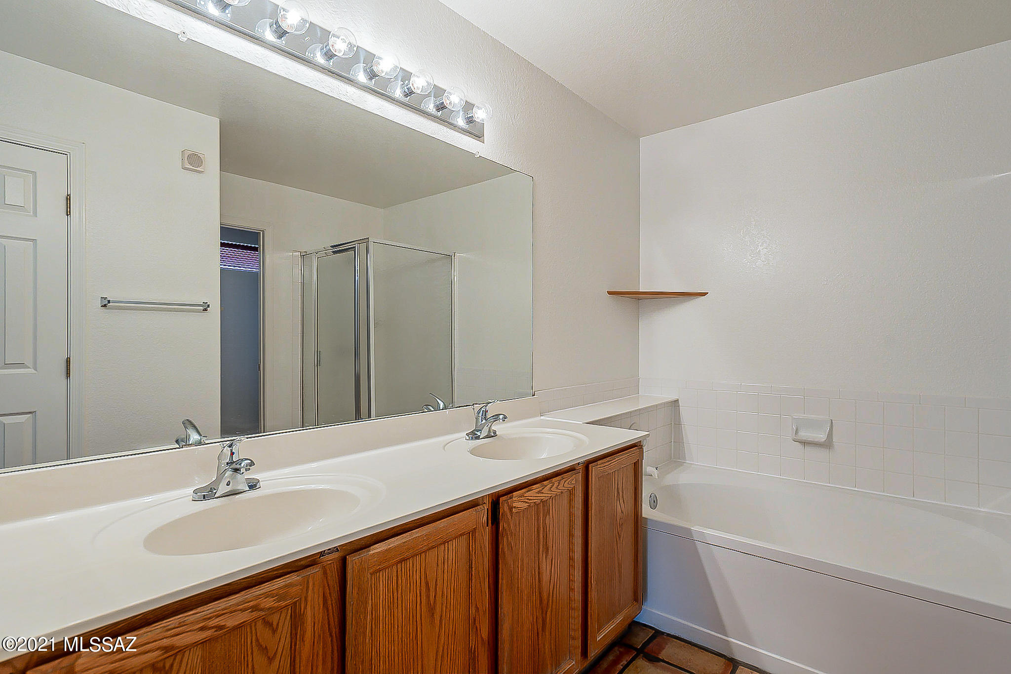 Ventana De Sabino Townhomes - Residential