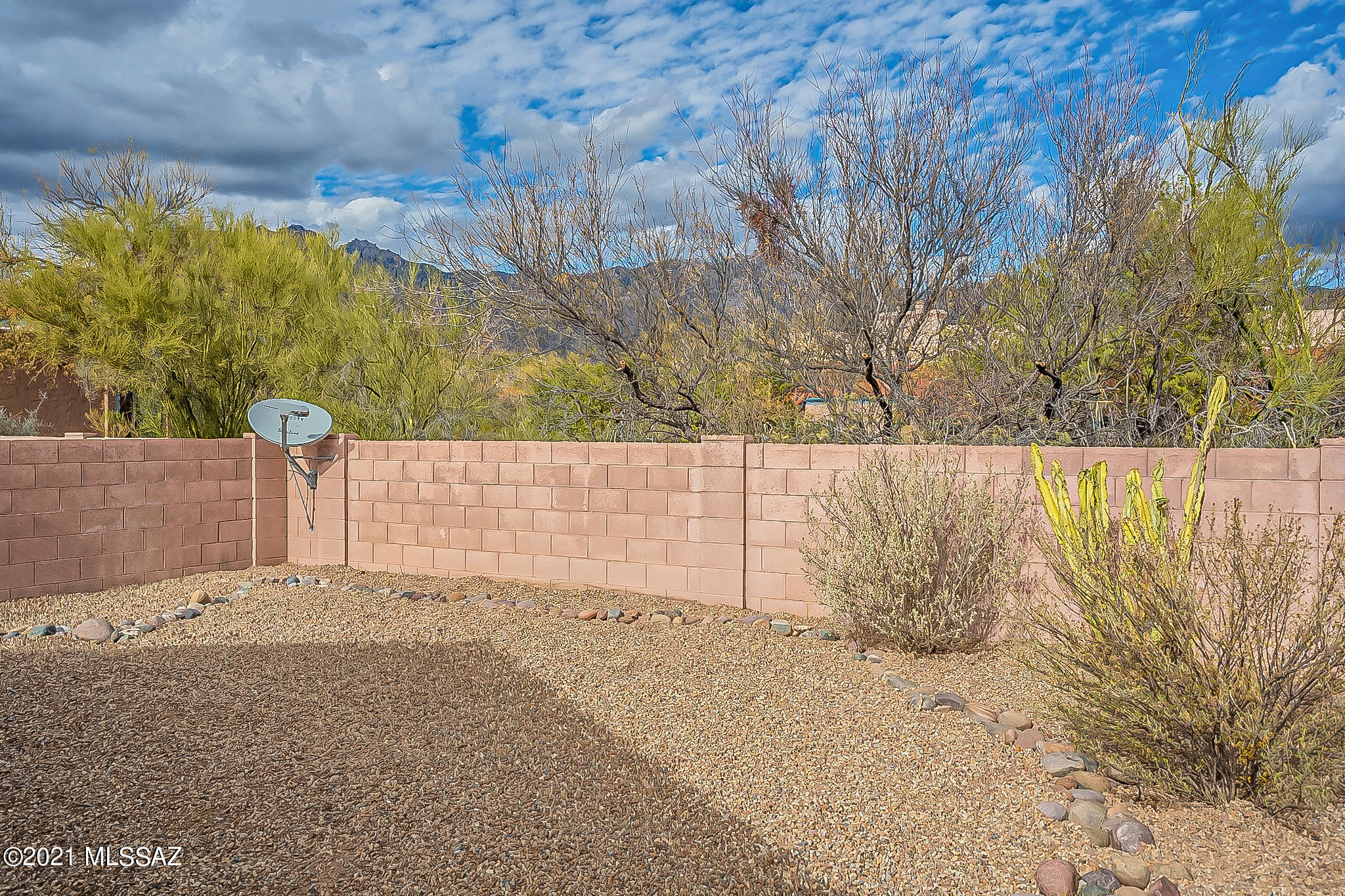 Ventana De Sabino Townhomes - Residential