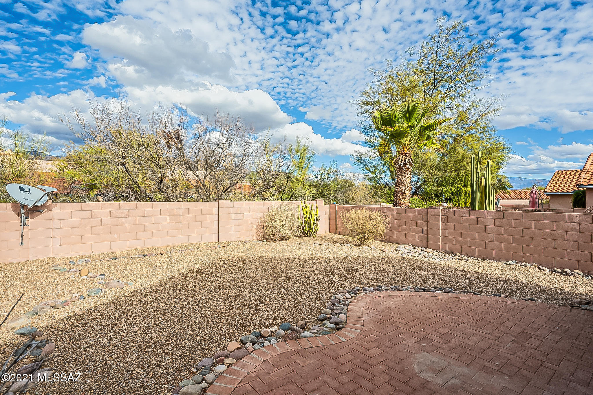 Ventana De Sabino Townhomes - Residential