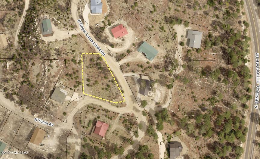 Large lot in Loma Sabino Pines 16,740 sqft, with year around access, has pines, has septic system.