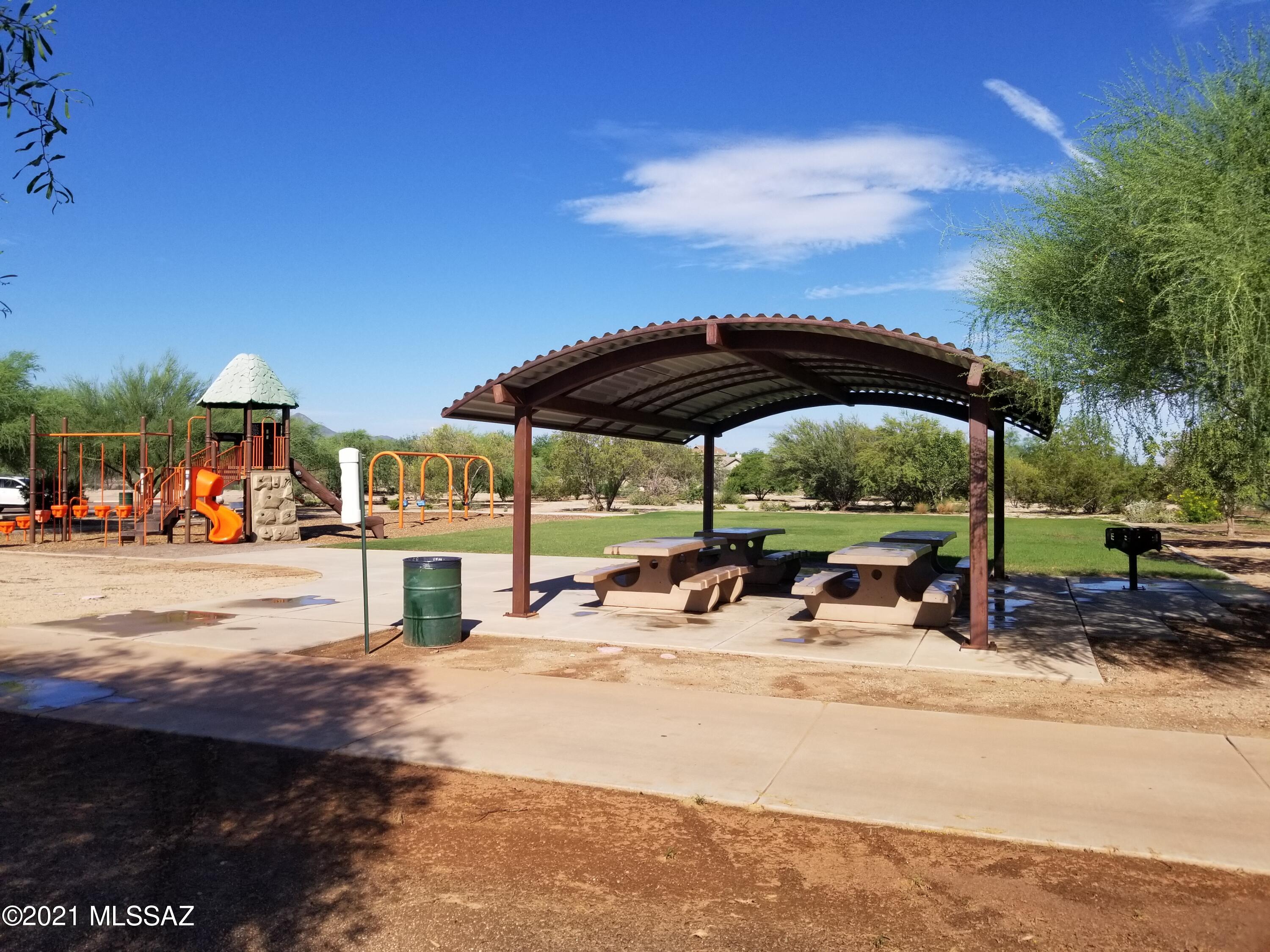 Rillito At La Cholla (1-133) - Residential