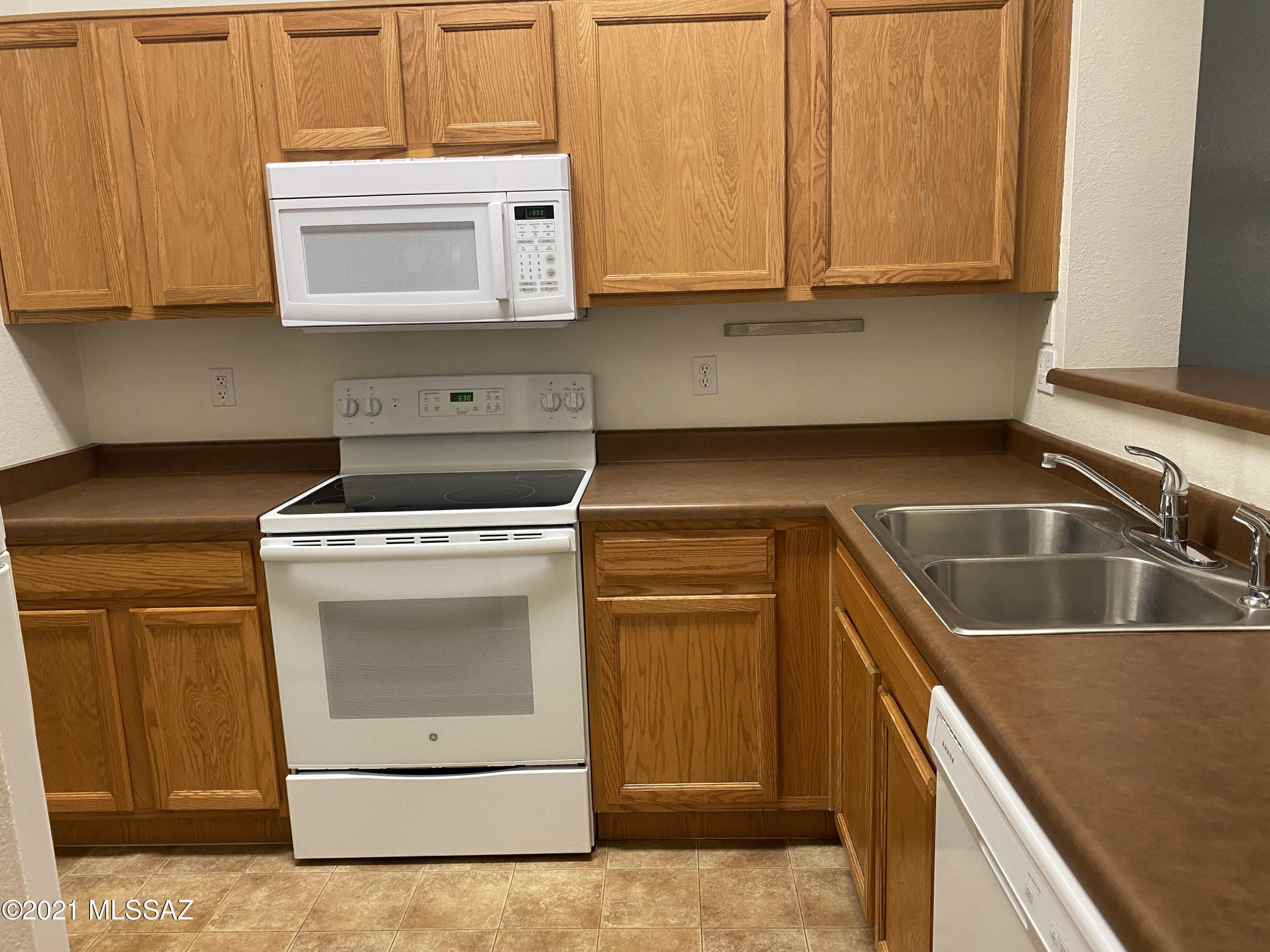 Rillito At La Cholla (1-133) - Residential