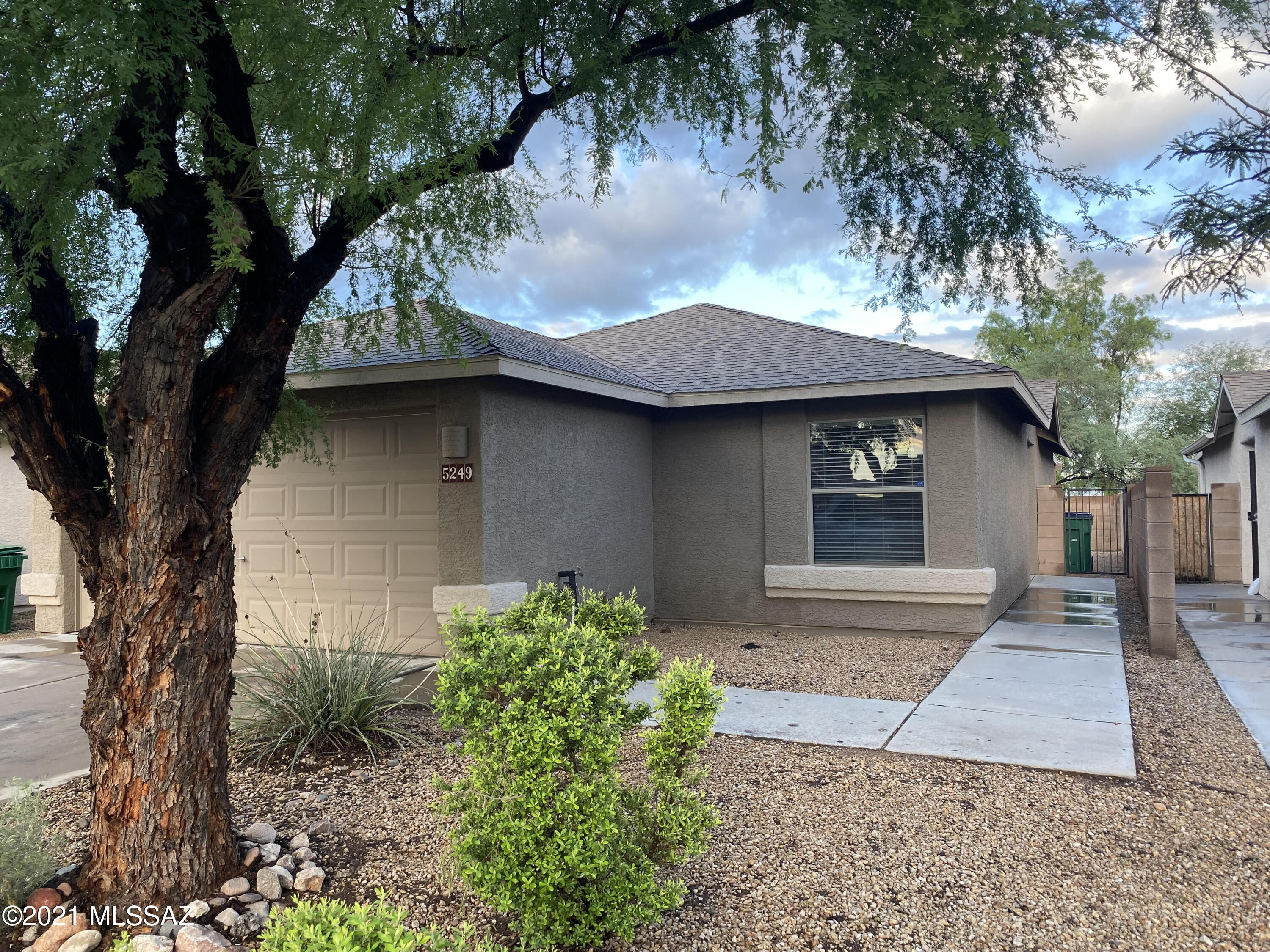 Rillito At La Cholla (1-133) - Residential