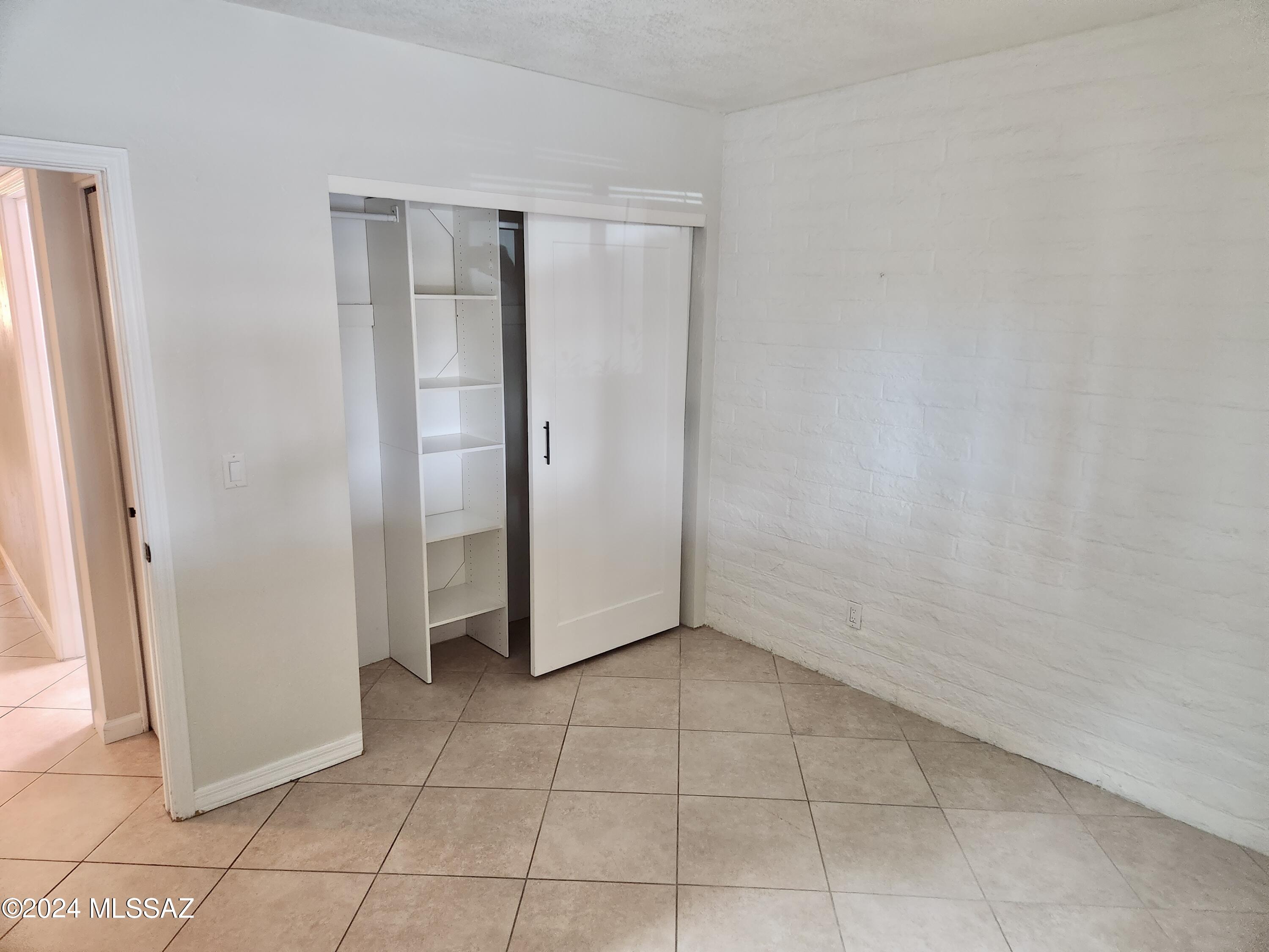 Verde Vista Villas (1-94) - Residential Lease
