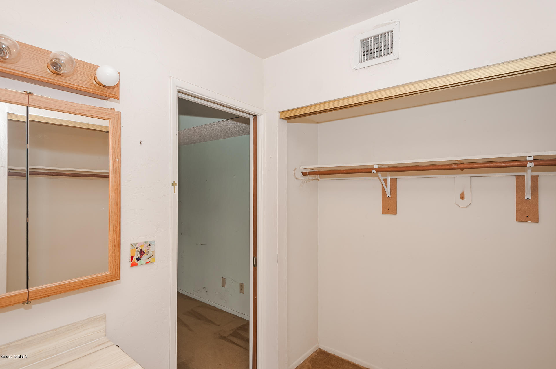 Cloverleaf Townhouses (1-63) - Residential