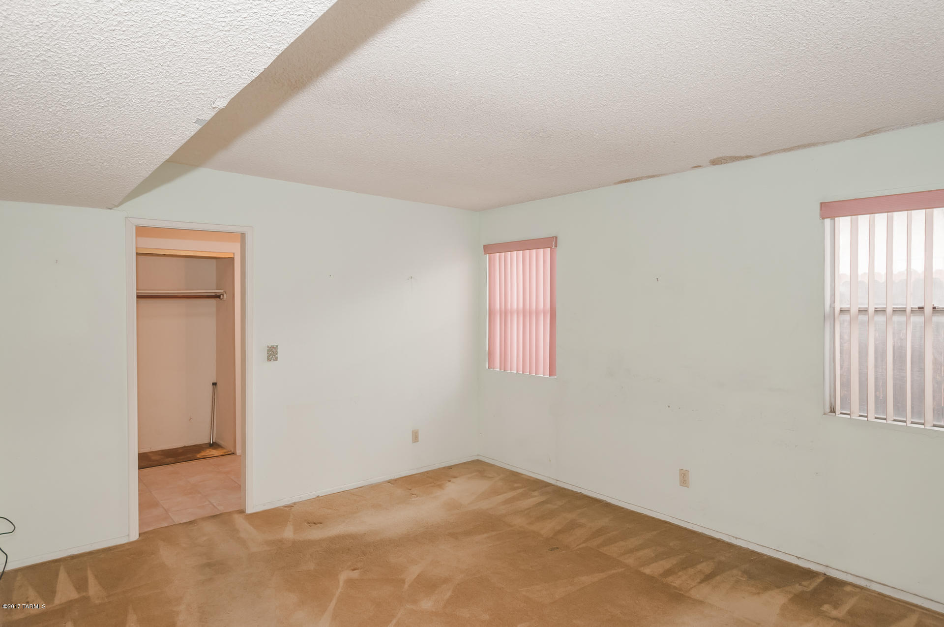 Cloverleaf Townhouses (1-63) - Residential