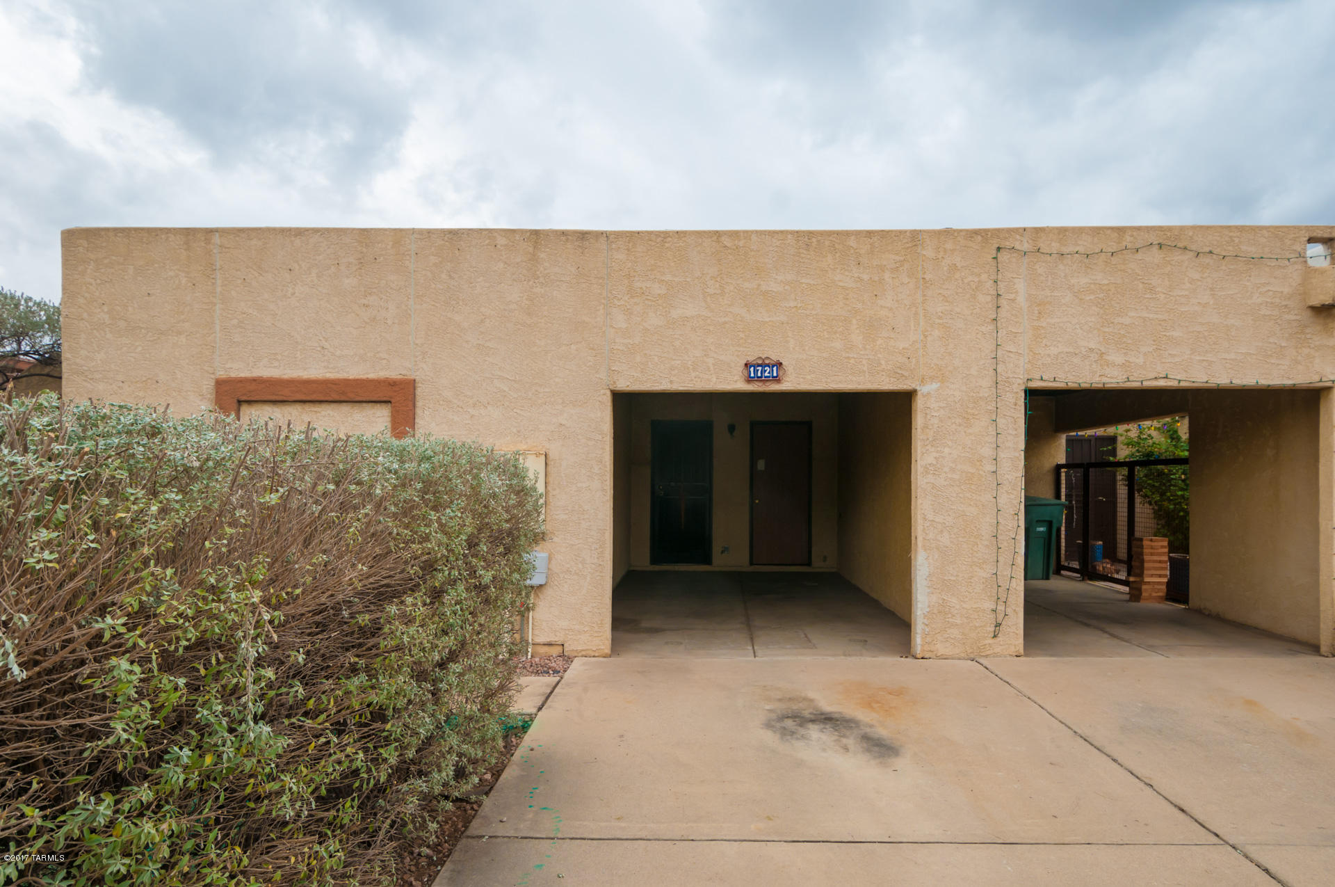 Enjoy this great floorplan with large bedrooms and lots of storage inside and out. Convenience of many services and bus access within walking distance.