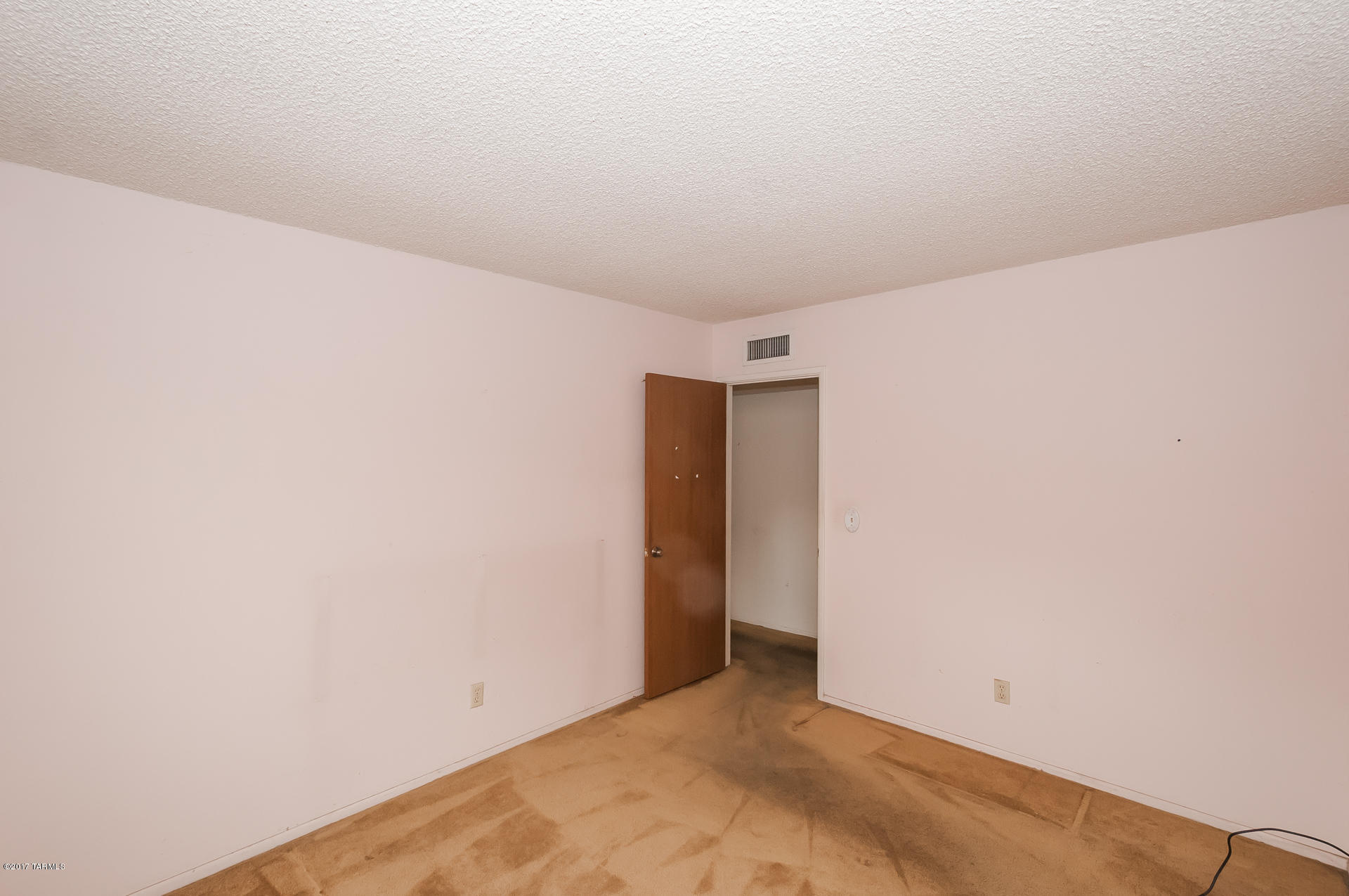 Cloverleaf Townhouses (1-63) - Residential