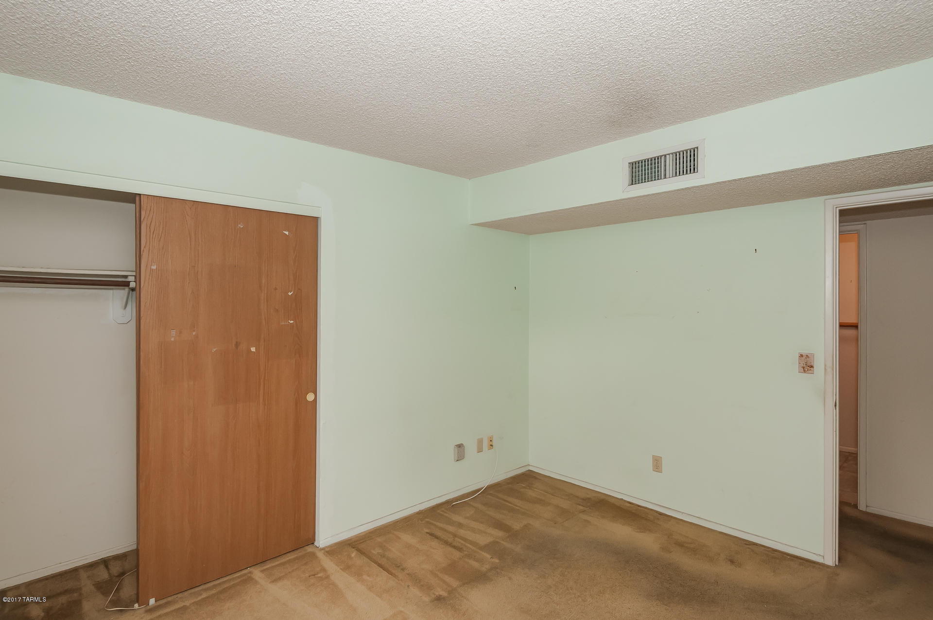 Cloverleaf Townhouses (1-63) - Residential