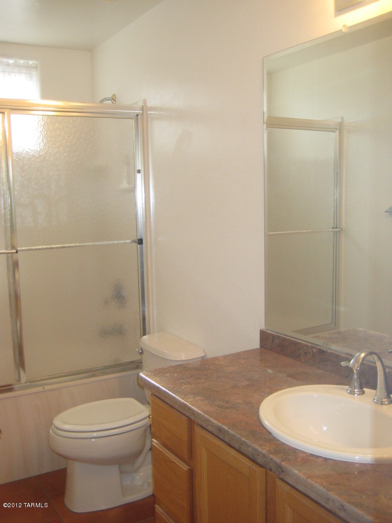 Desert Greens At Oro Valley (1-23) - Residential Lease