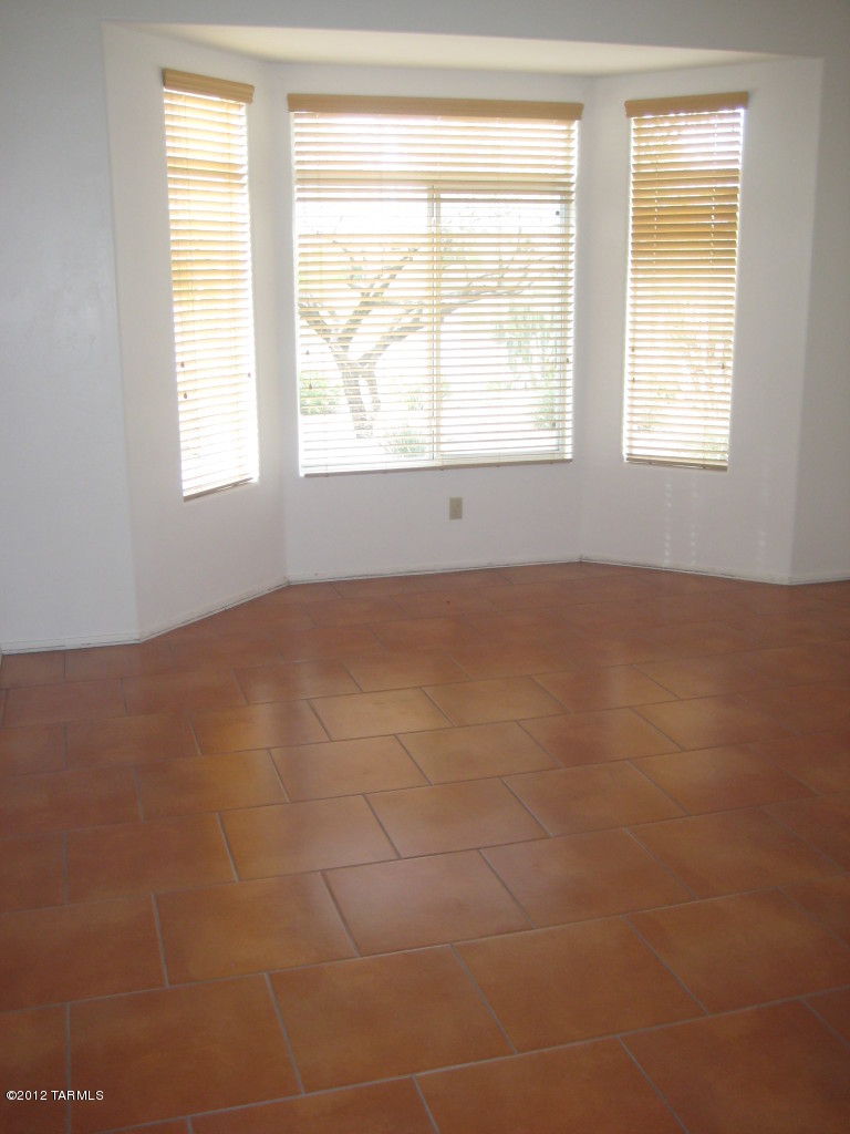 Desert Greens At Oro Valley (1-23) - Residential Lease
