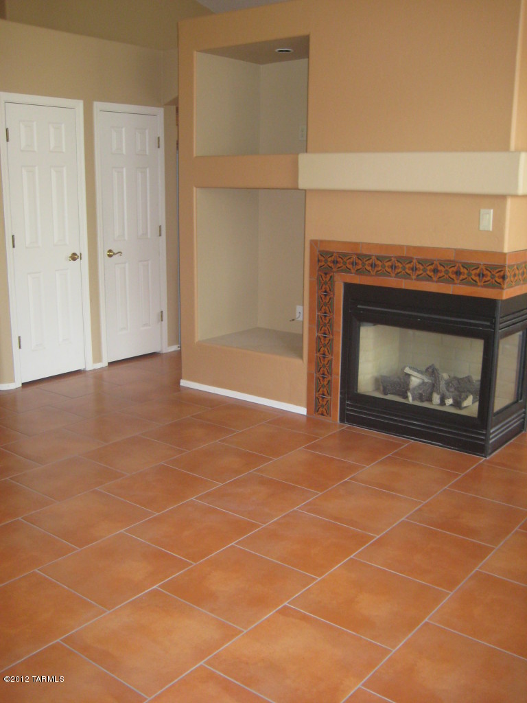Desert Greens At Oro Valley (1-23) - Residential Lease